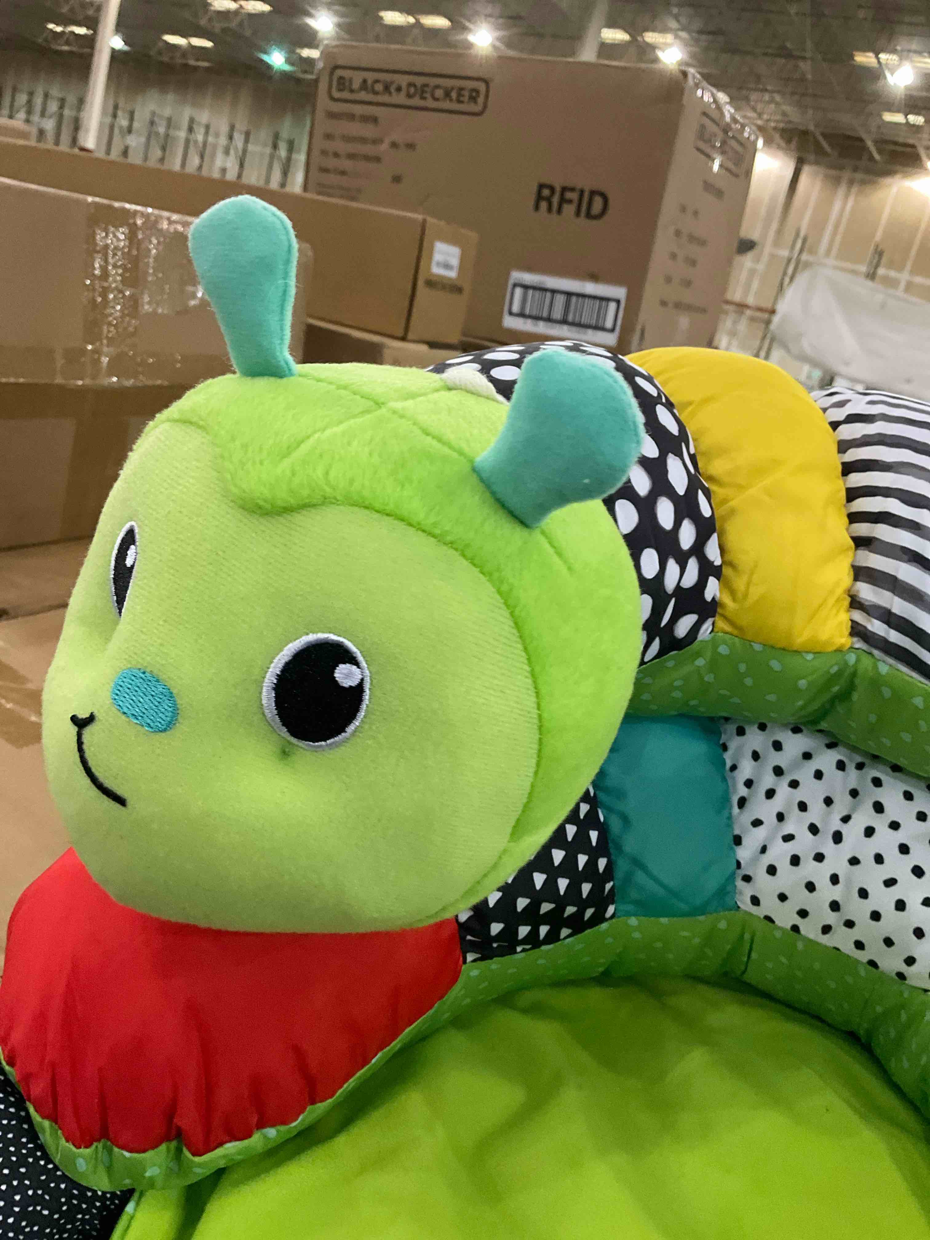 https://s3.amazonaws.com/lotting-images-prod/BargainHunt/EXS01351421_1712849875284.jpeg