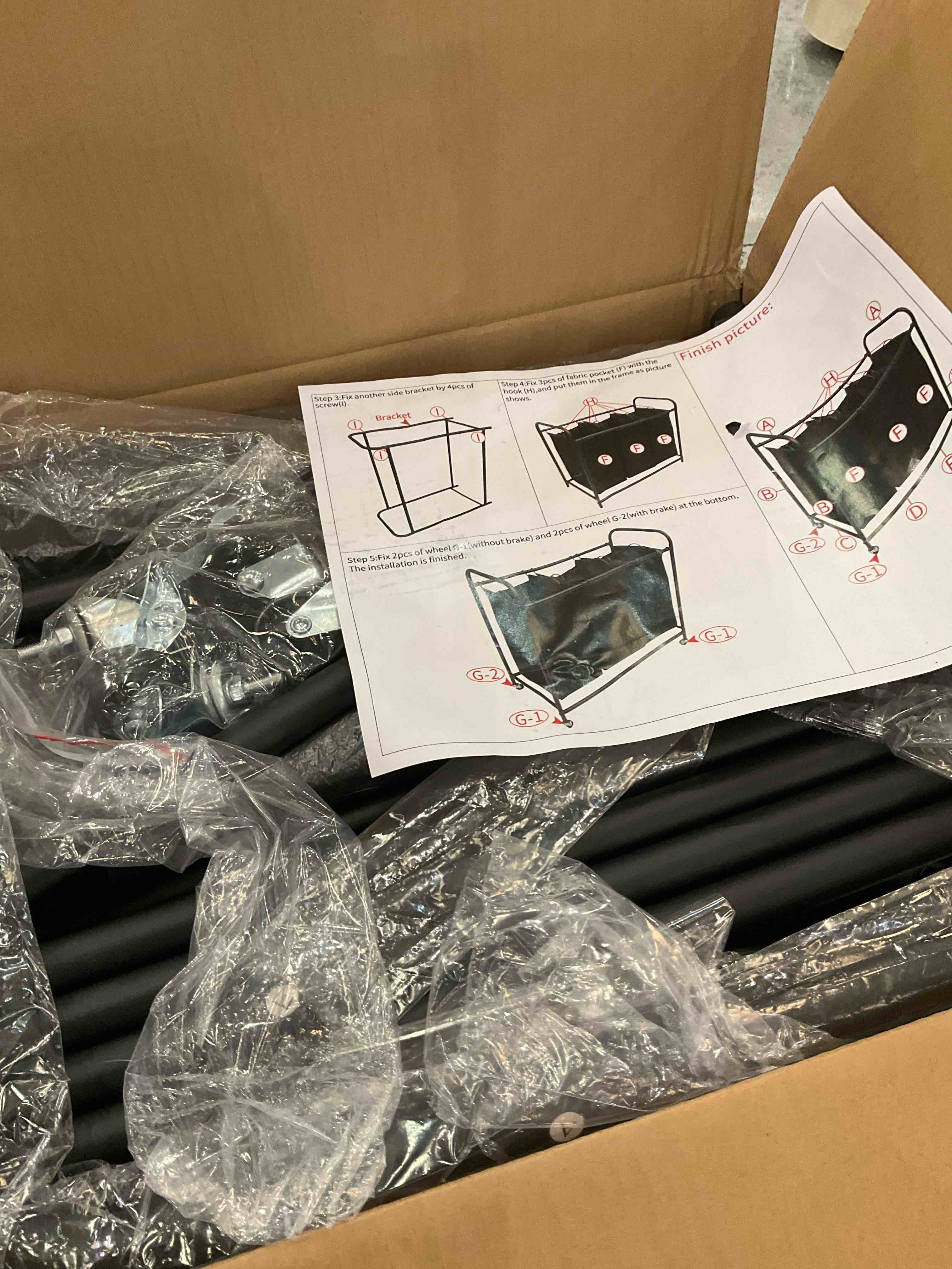 https://s3.amazonaws.com/lotting-images-prod/BargainHunt/EXS01351443_1712856803421.jpeg
