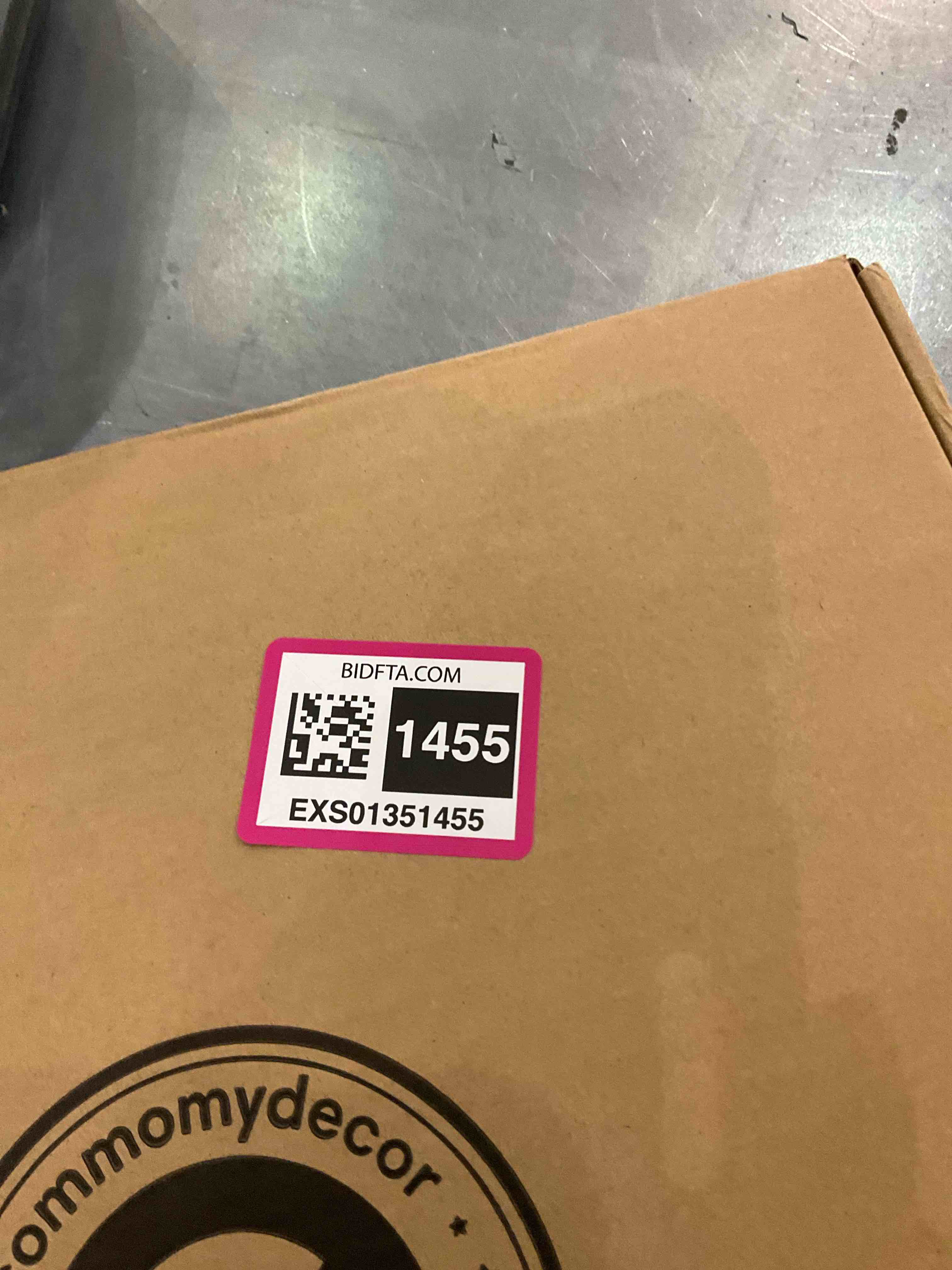 https://s3.amazonaws.com/lotting-images-prod/BargainHunt/EXS01351455_1712859829605.jpeg