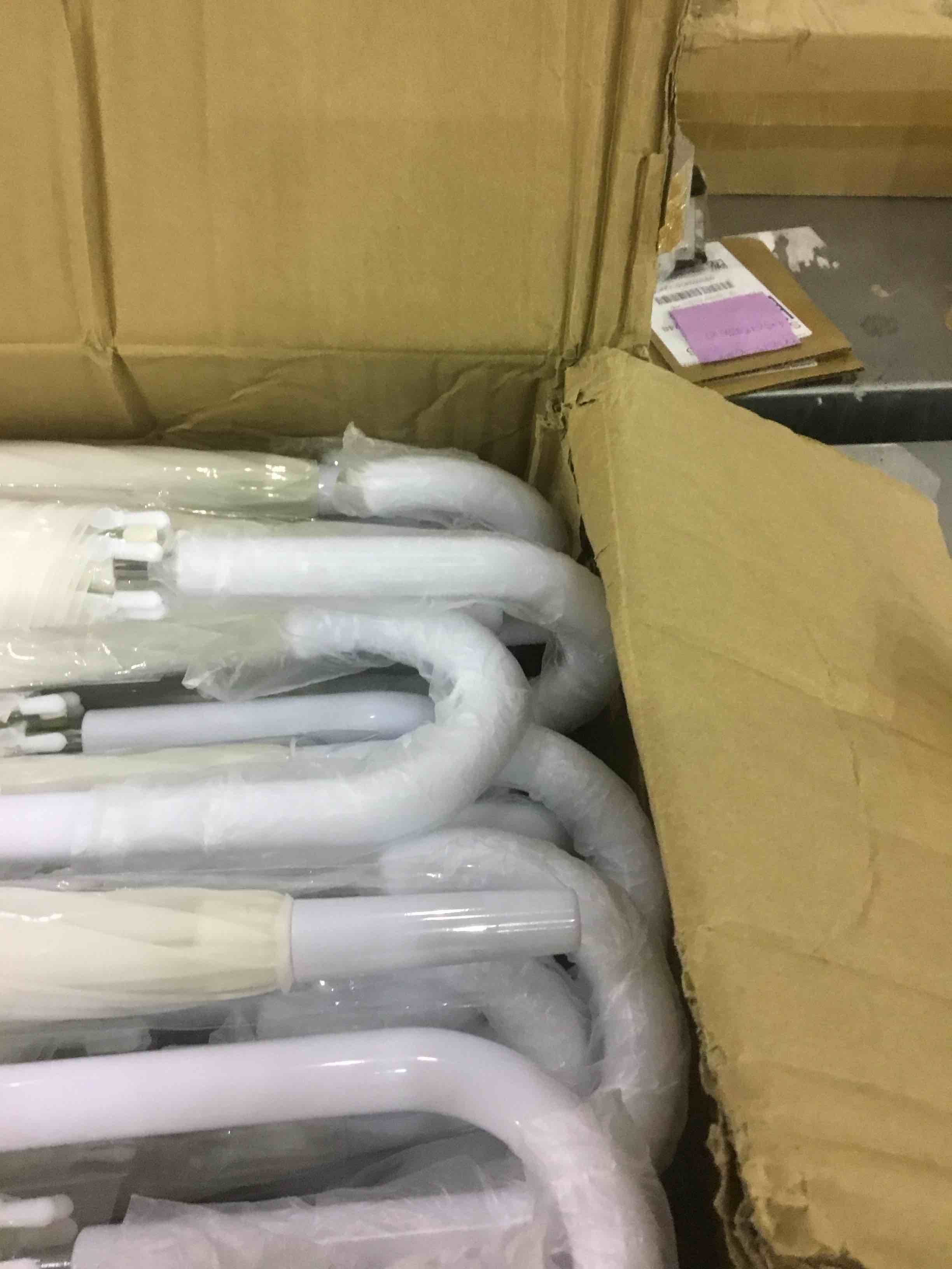 https://s3.amazonaws.com/lotting-images-prod/BargainHunt/EXS01351516_1710850282003.jpeg