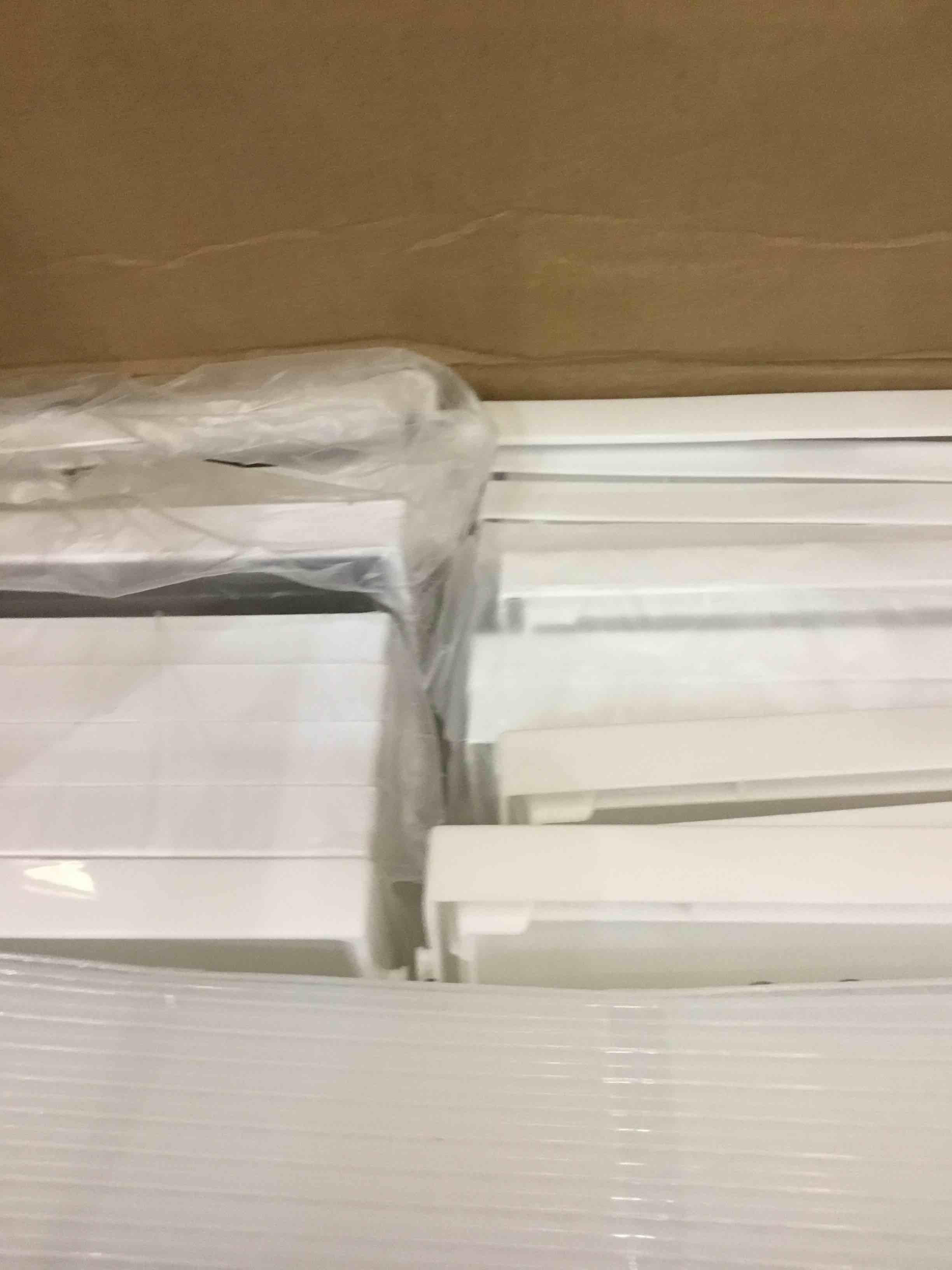 https://s3.amazonaws.com/lotting-images-prod/BargainHunt/EXS01351573_1710867823458.jpeg