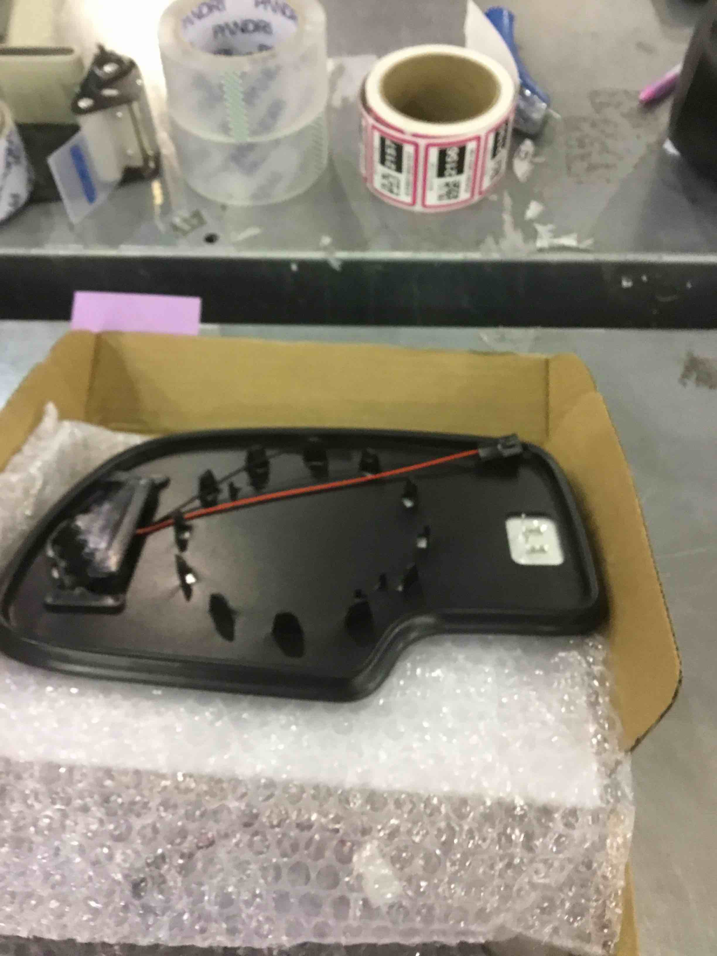 https://s3.amazonaws.com/lotting-images-prod/BargainHunt/EXS01351611_1710934146148.jpeg