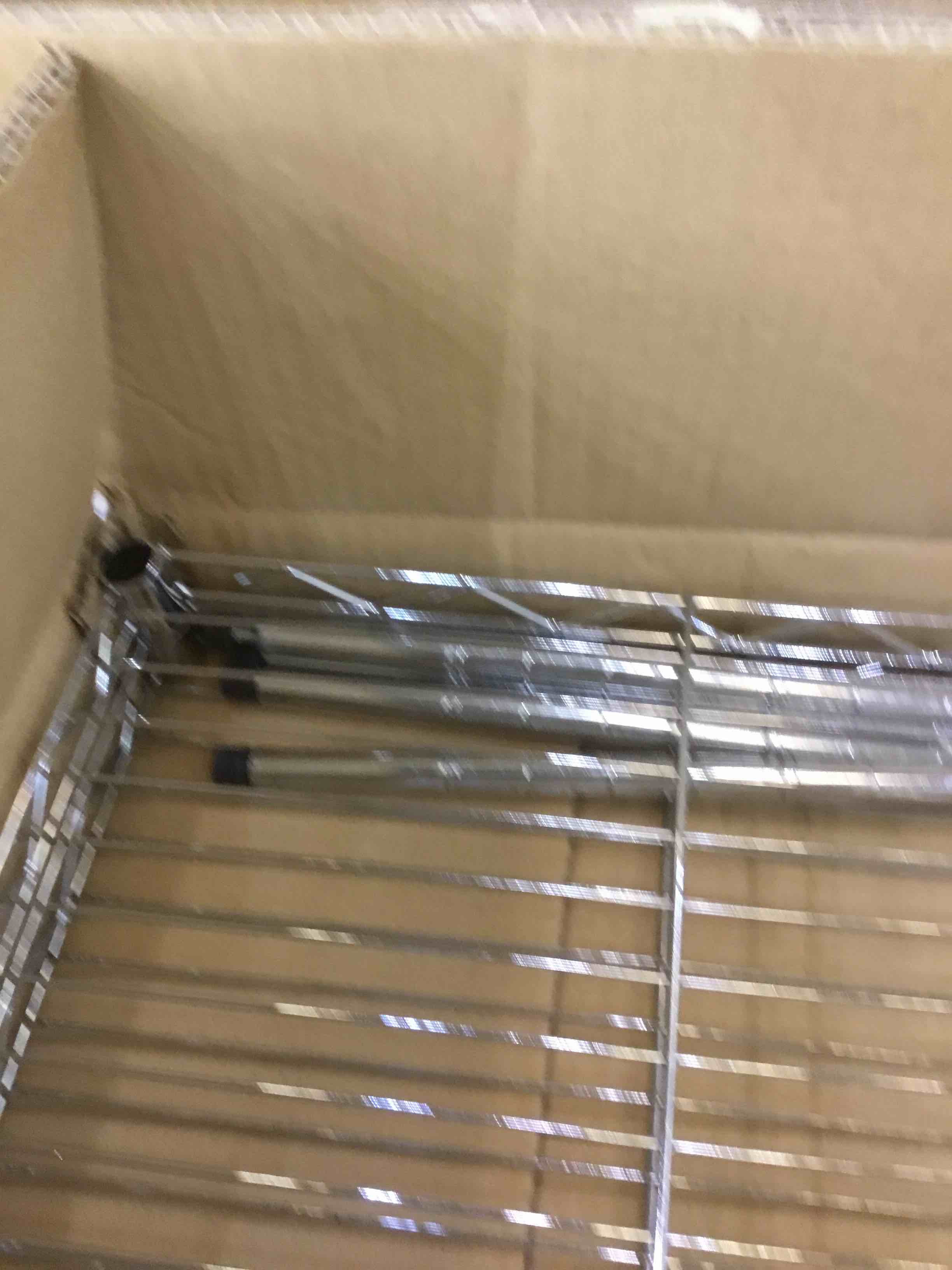 https://s3.amazonaws.com/lotting-images-prod/BargainHunt/EXS01351780_1711041354449.jpeg