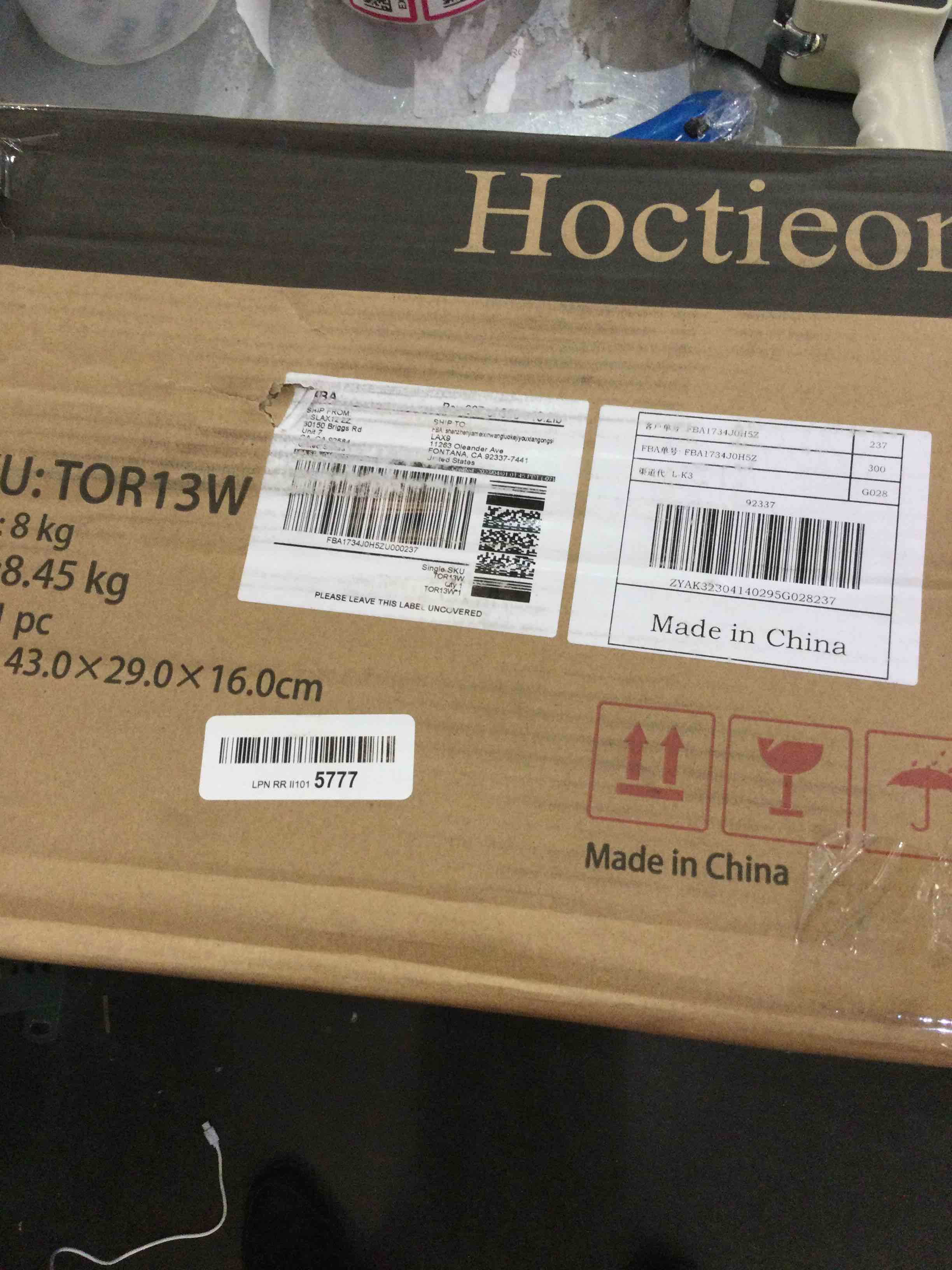 https://s3.amazonaws.com/lotting-images-prod/BargainHunt/EXS01352104_1710866733664.jpeg