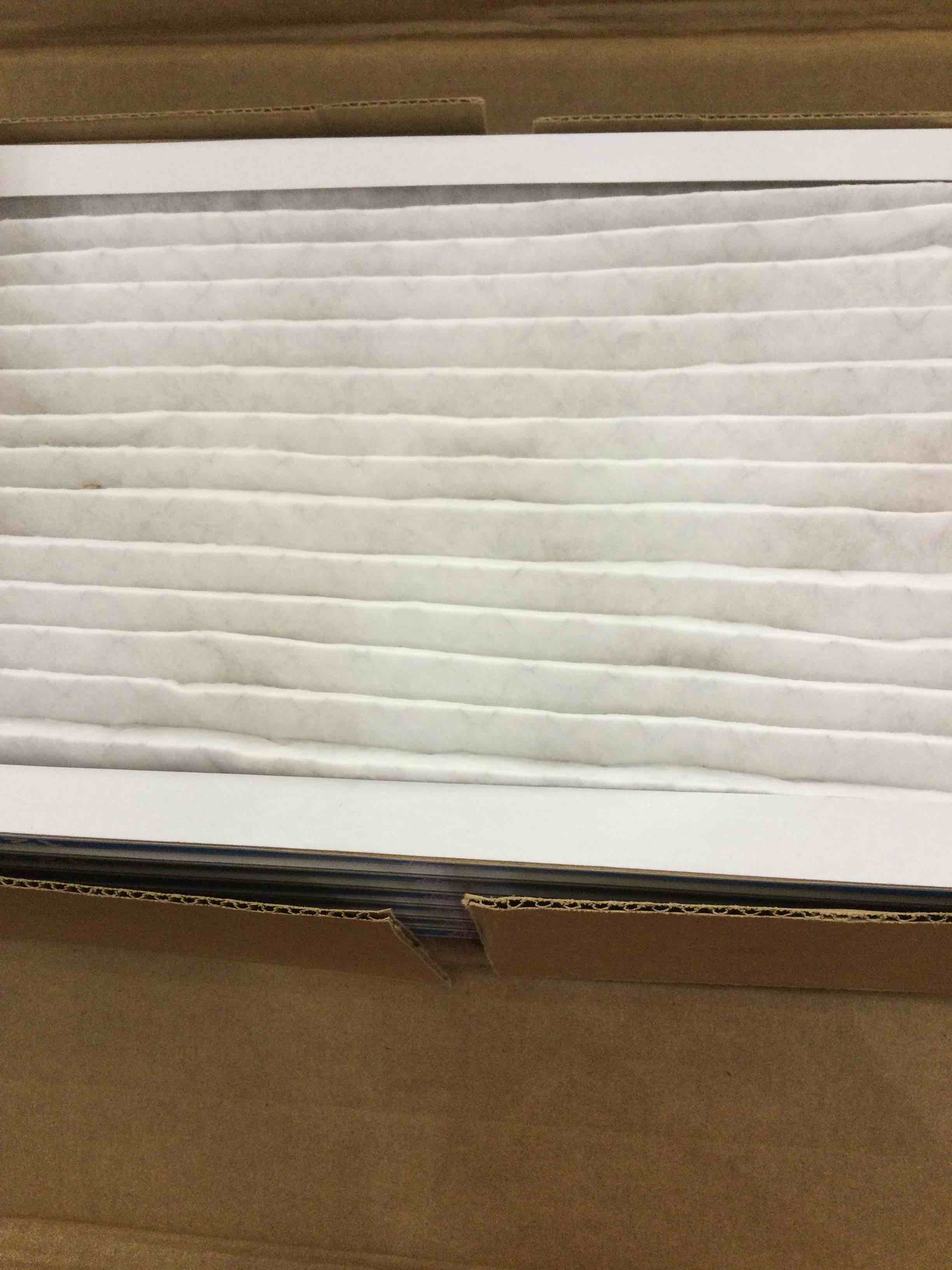 https://s3.amazonaws.com/lotting-images-prod/BargainHunt/EXS01352150_1710875770738.jpeg