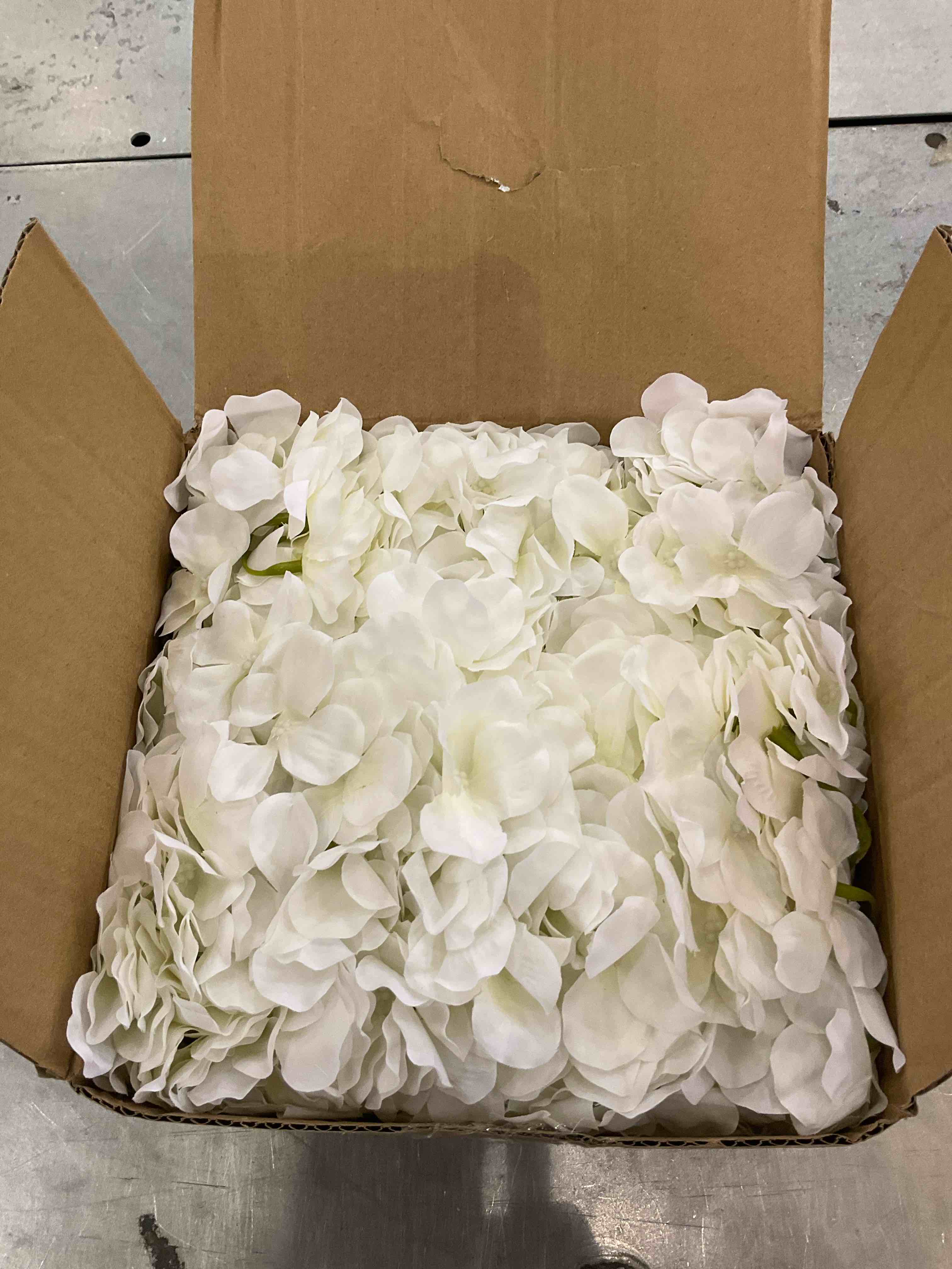https://s3.amazonaws.com/lotting-images-prod/BargainHunt/EXS01352535_1711391351266.jpeg