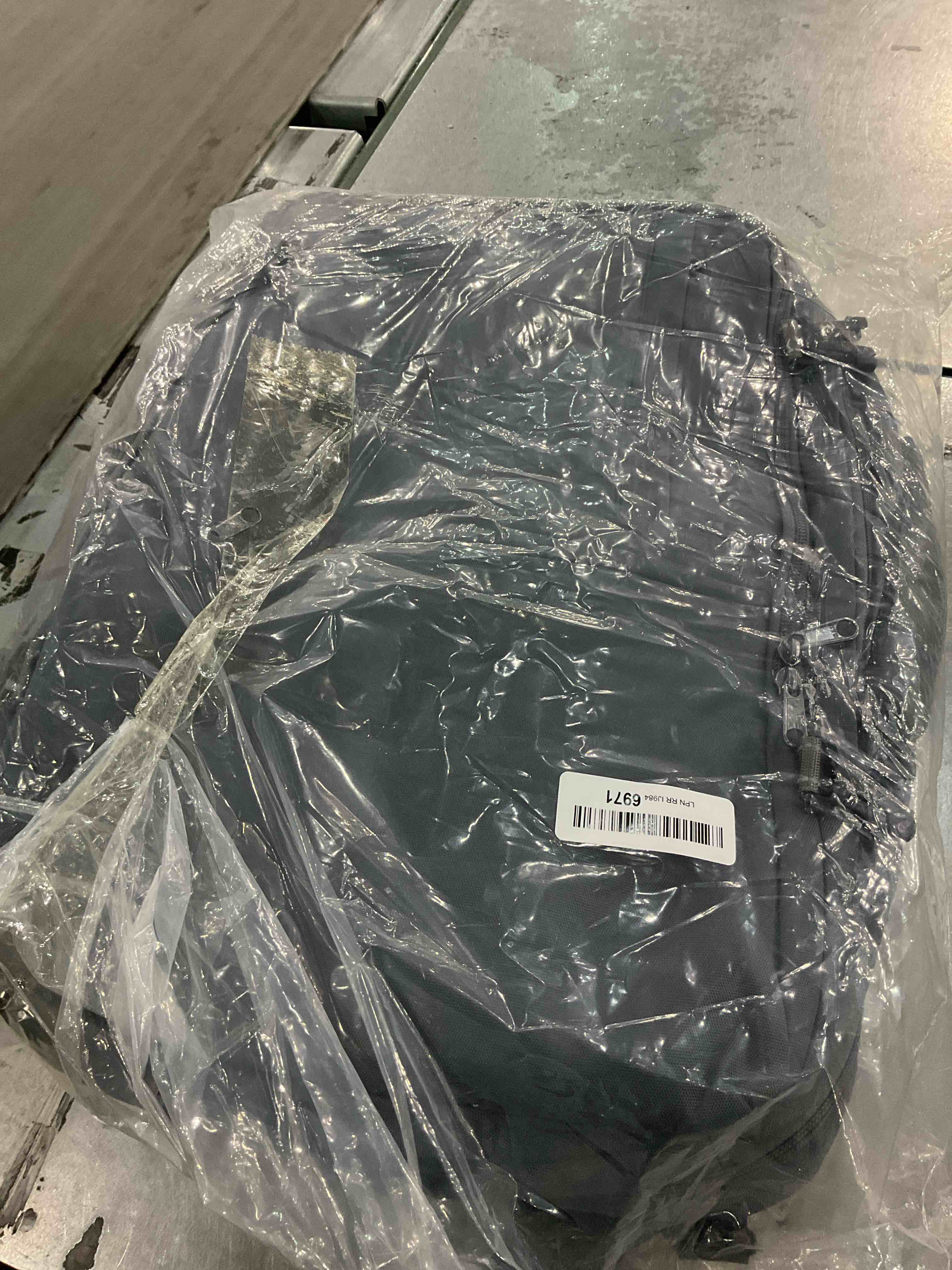 https://s3.amazonaws.com/lotting-images-prod/BargainHunt/EXS01352759_1711540156983.jpeg