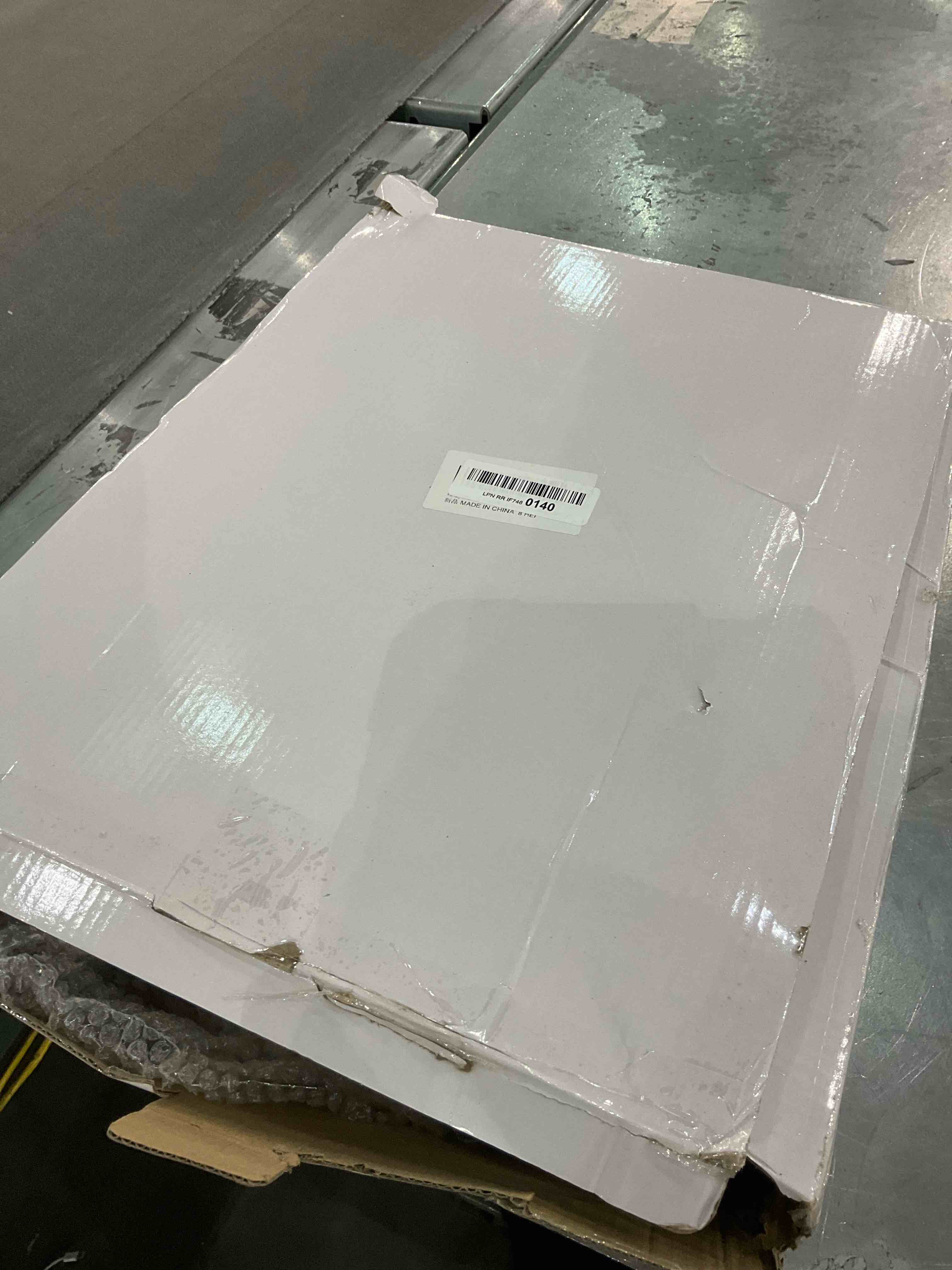 https://s3.amazonaws.com/lotting-images-prod/BargainHunt/EXS01352764_1711540614038.jpeg