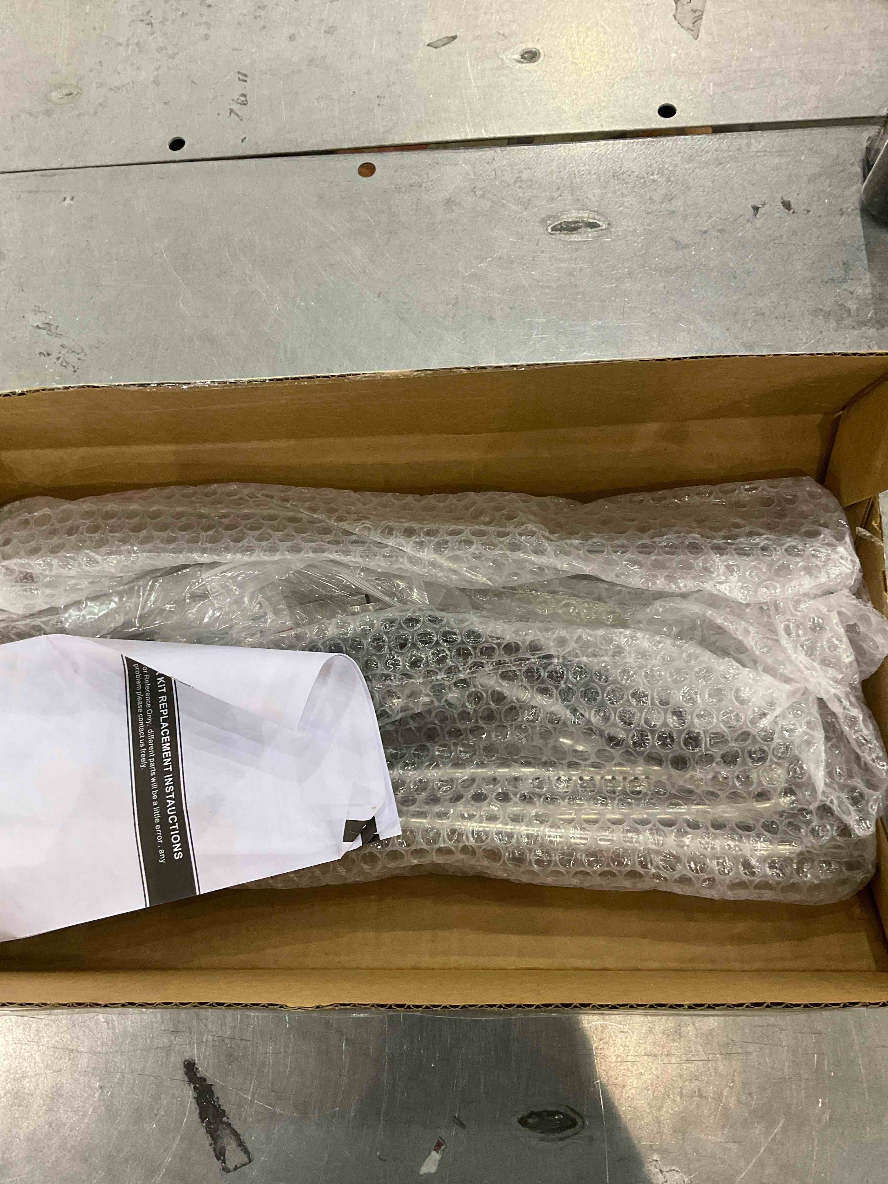https://s3.amazonaws.com/lotting-images-prod/BargainHunt/EXS01352770_1711541465962.jpeg