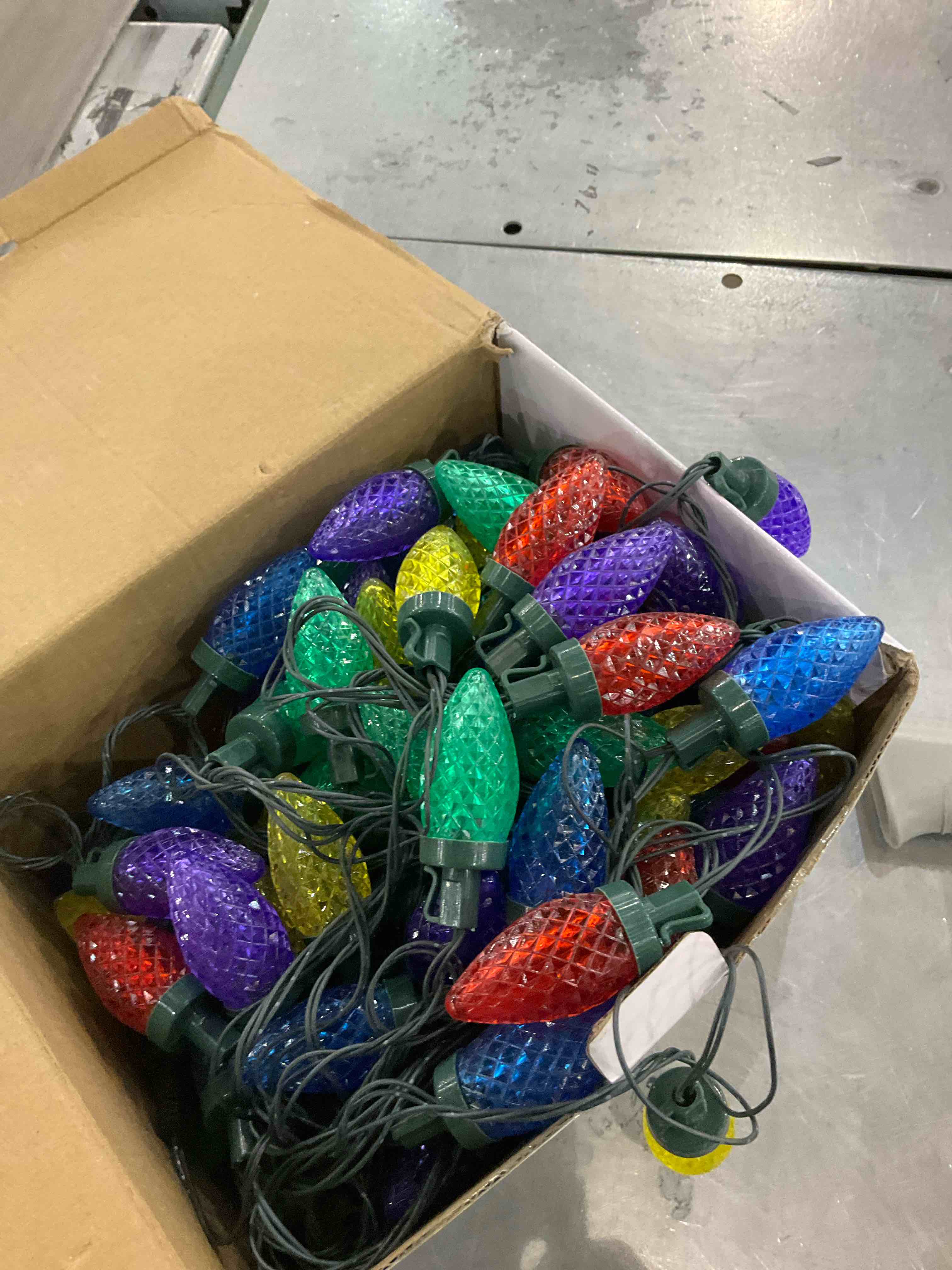 WBao C9 Christmas Lights 120 LED, Connectable C9 Christmas String Lights with Remote, 3Timer Setting, 8 Modes, Waterproof Design for Indoor Outdoor Trees, Eaves, House Xmas Decorations, Multicolor