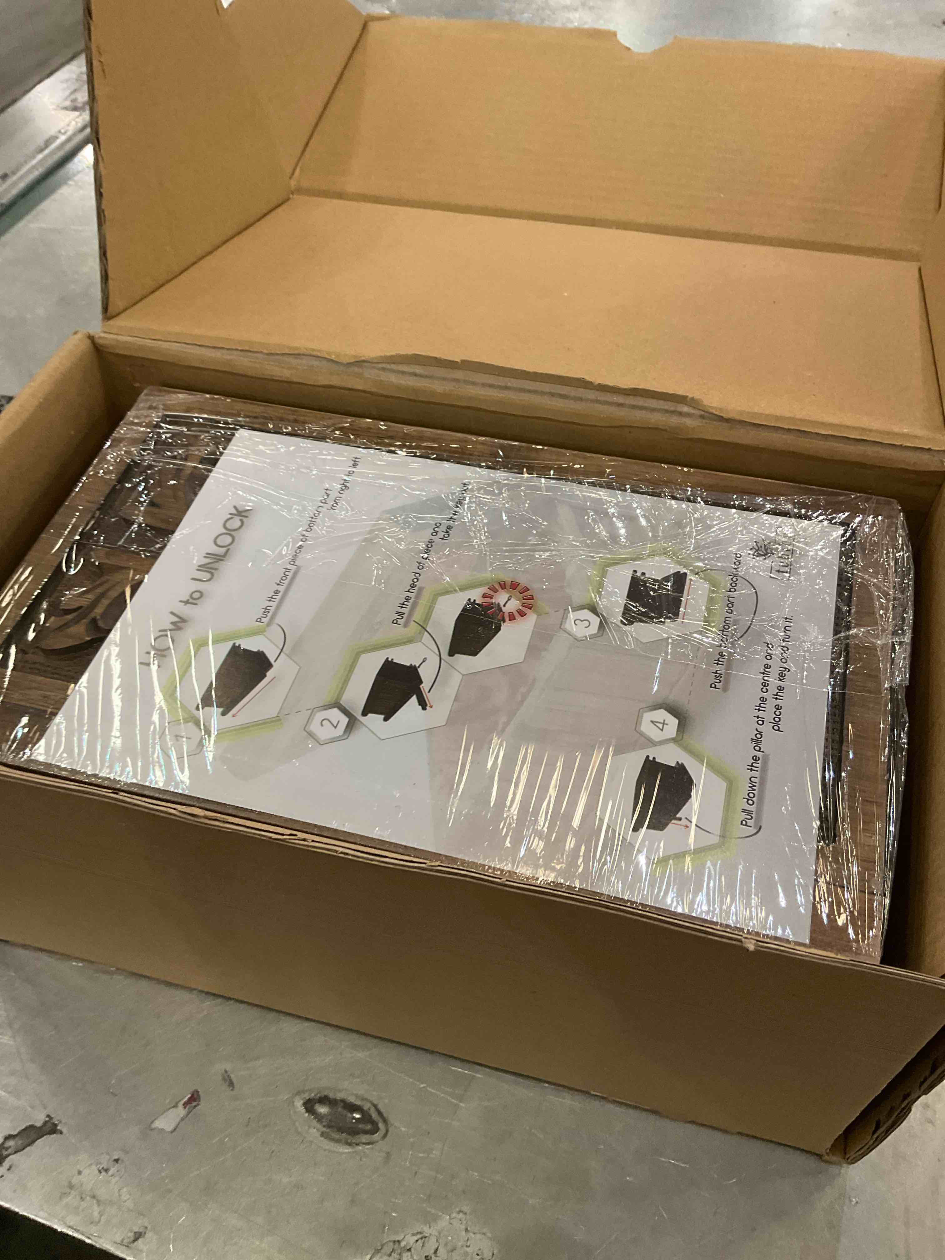 https://s3.amazonaws.com/lotting-images-prod/BargainHunt/EXS01352872_1711552496953.jpeg