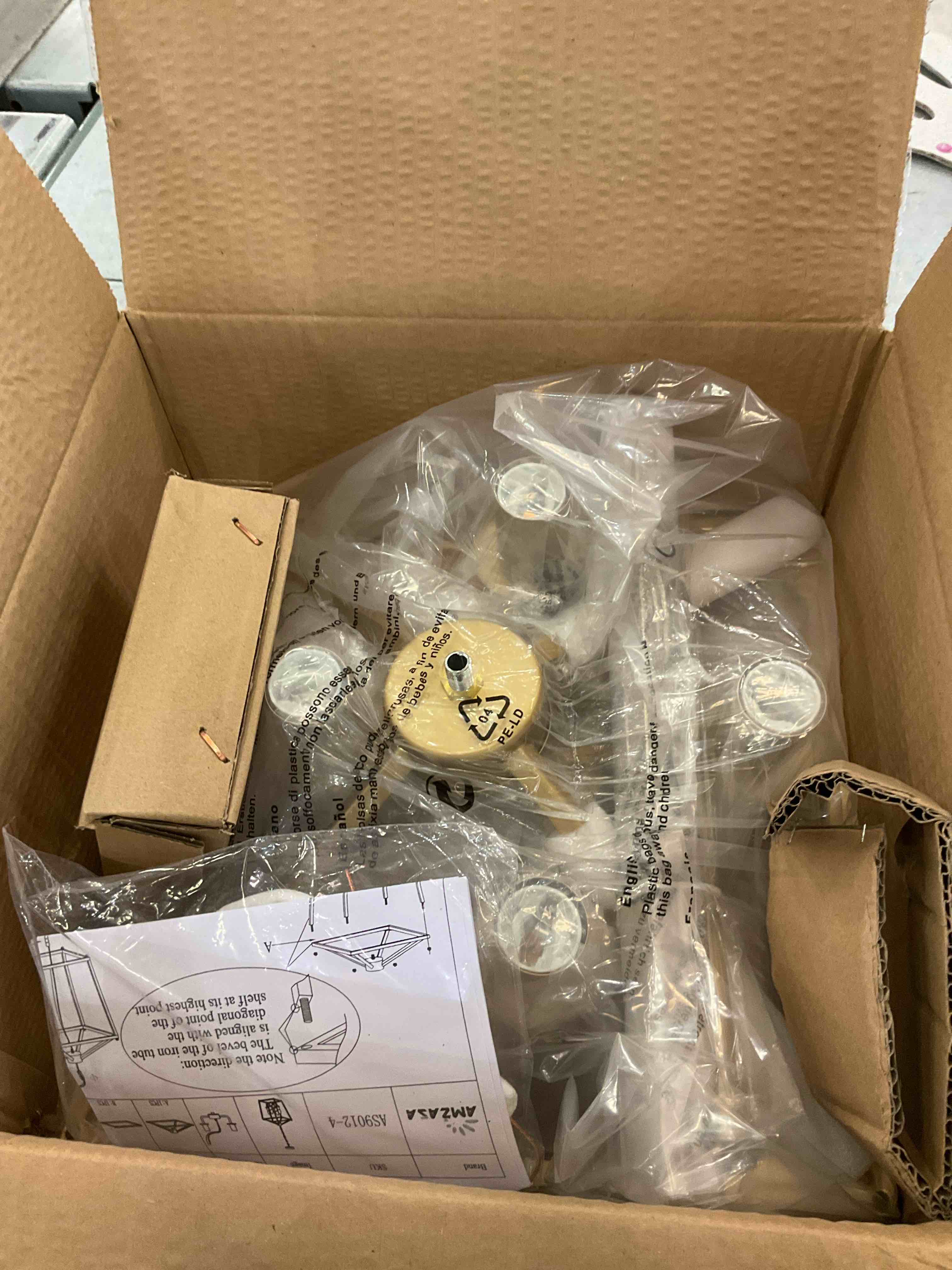 https://s3.amazonaws.com/lotting-images-prod/BargainHunt/EXS01352873_1711552549350.jpeg