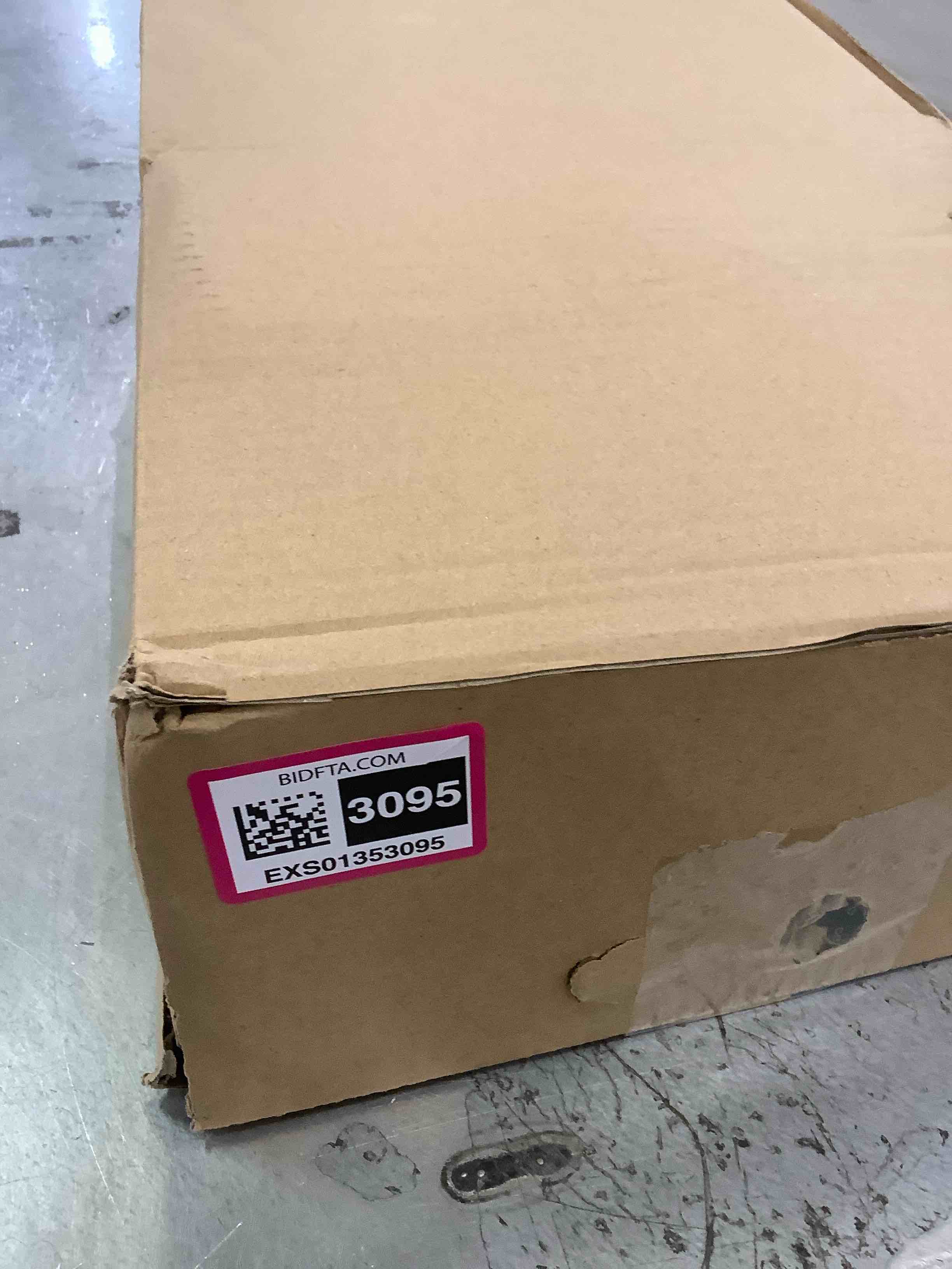 https://s3.amazonaws.com/lotting-images-prod/BargainHunt/EXS01353095_1711392527871.jpeg