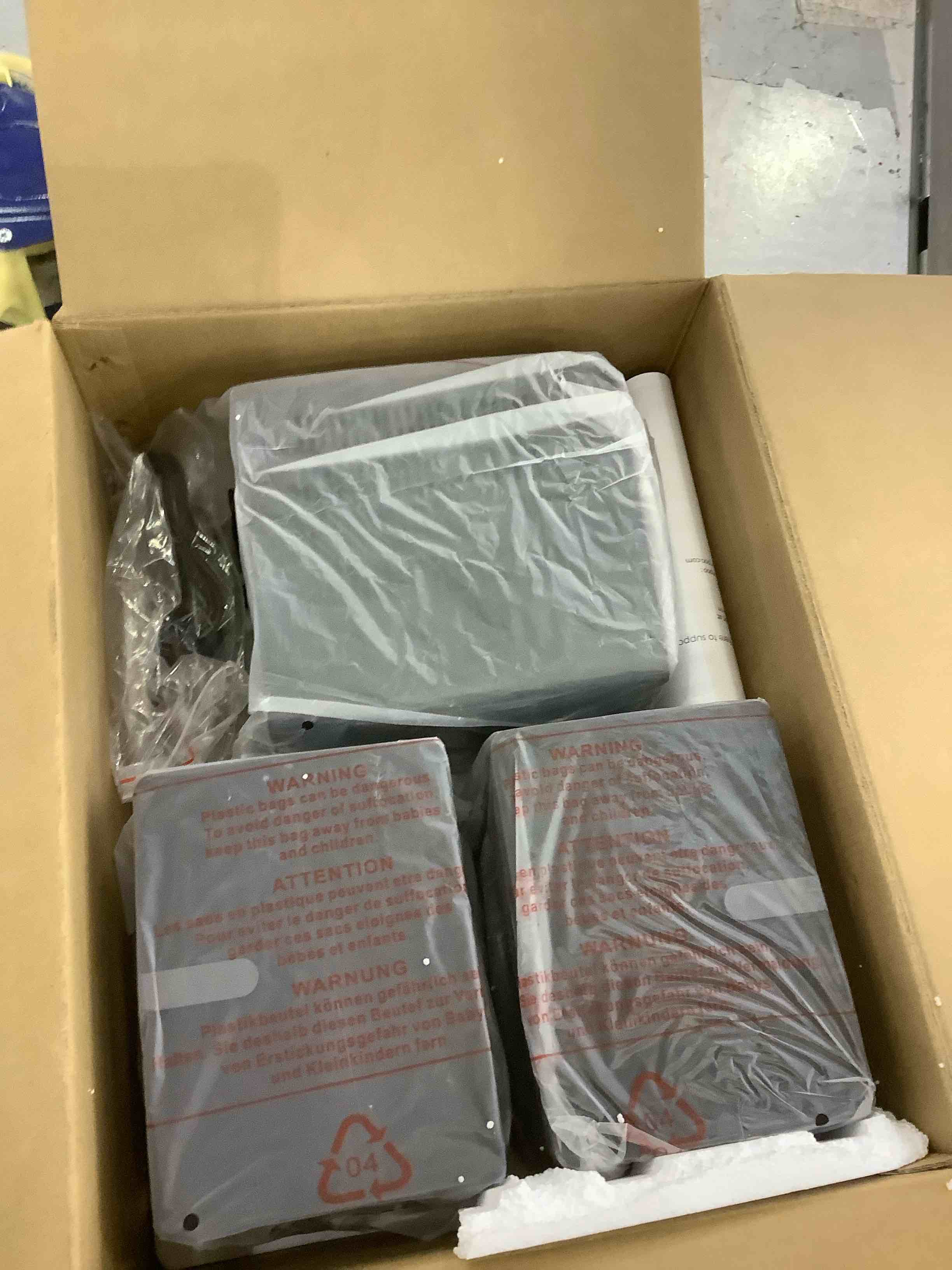 https://s3.amazonaws.com/lotting-images-prod/BargainHunt/EXS01353288_1711475398321.jpeg