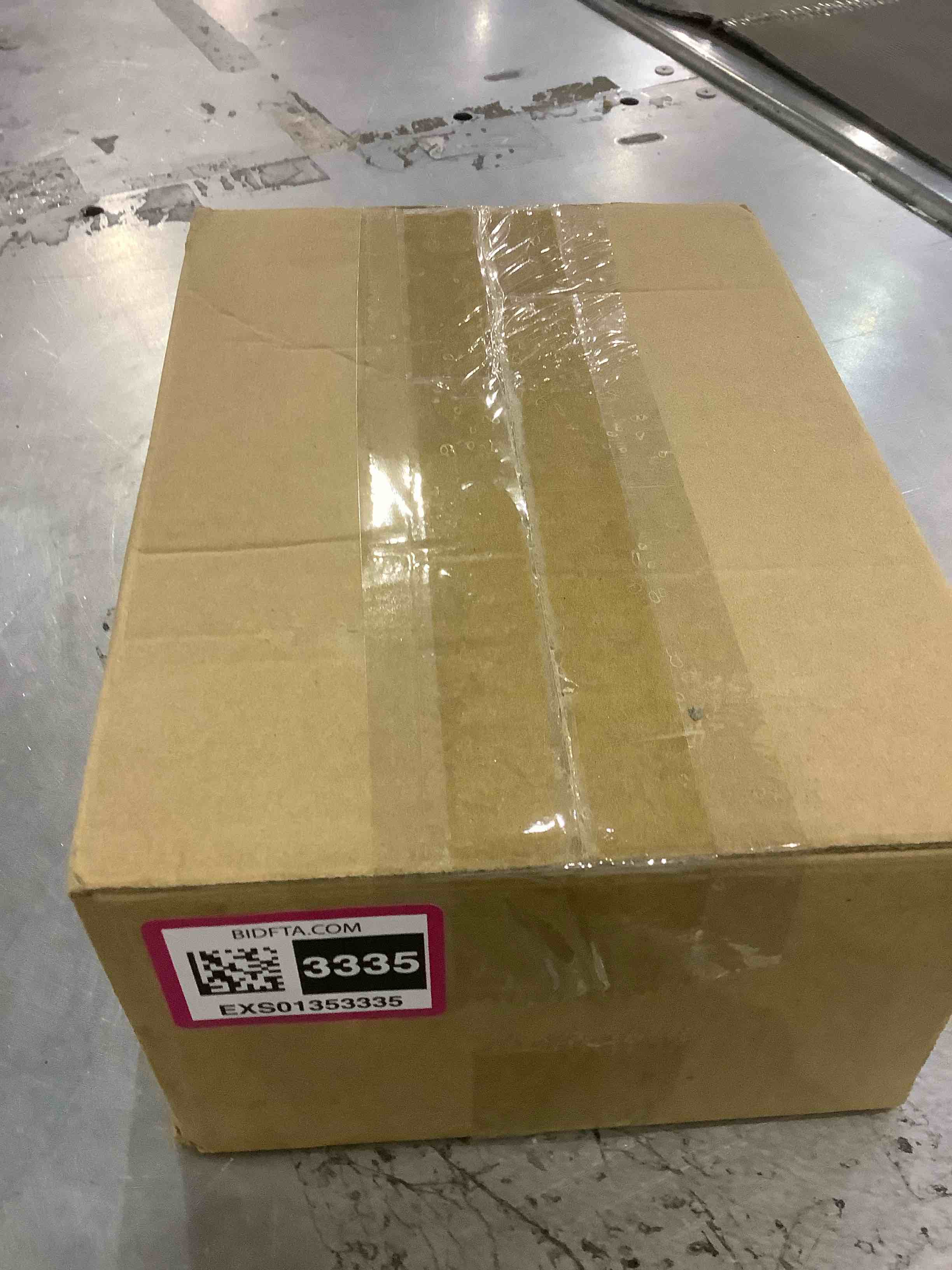 https://s3.amazonaws.com/lotting-images-prod/BargainHunt/EXS01353335_1711540643776.jpeg