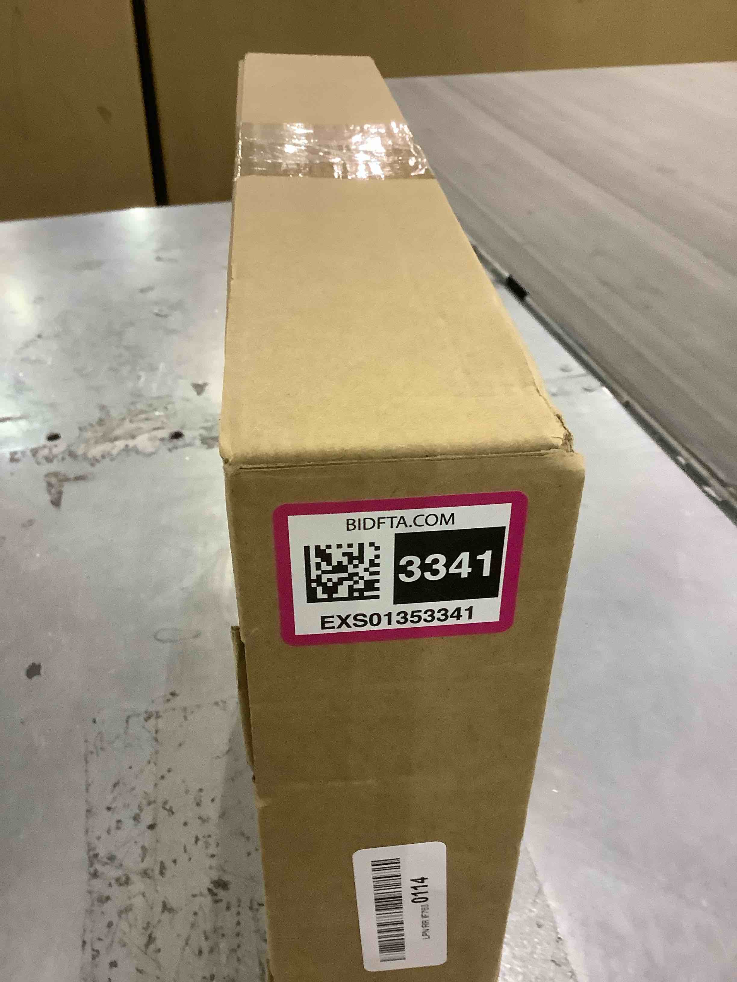 https://s3.amazonaws.com/lotting-images-prod/BargainHunt/EXS01353341_1711541031654.jpeg