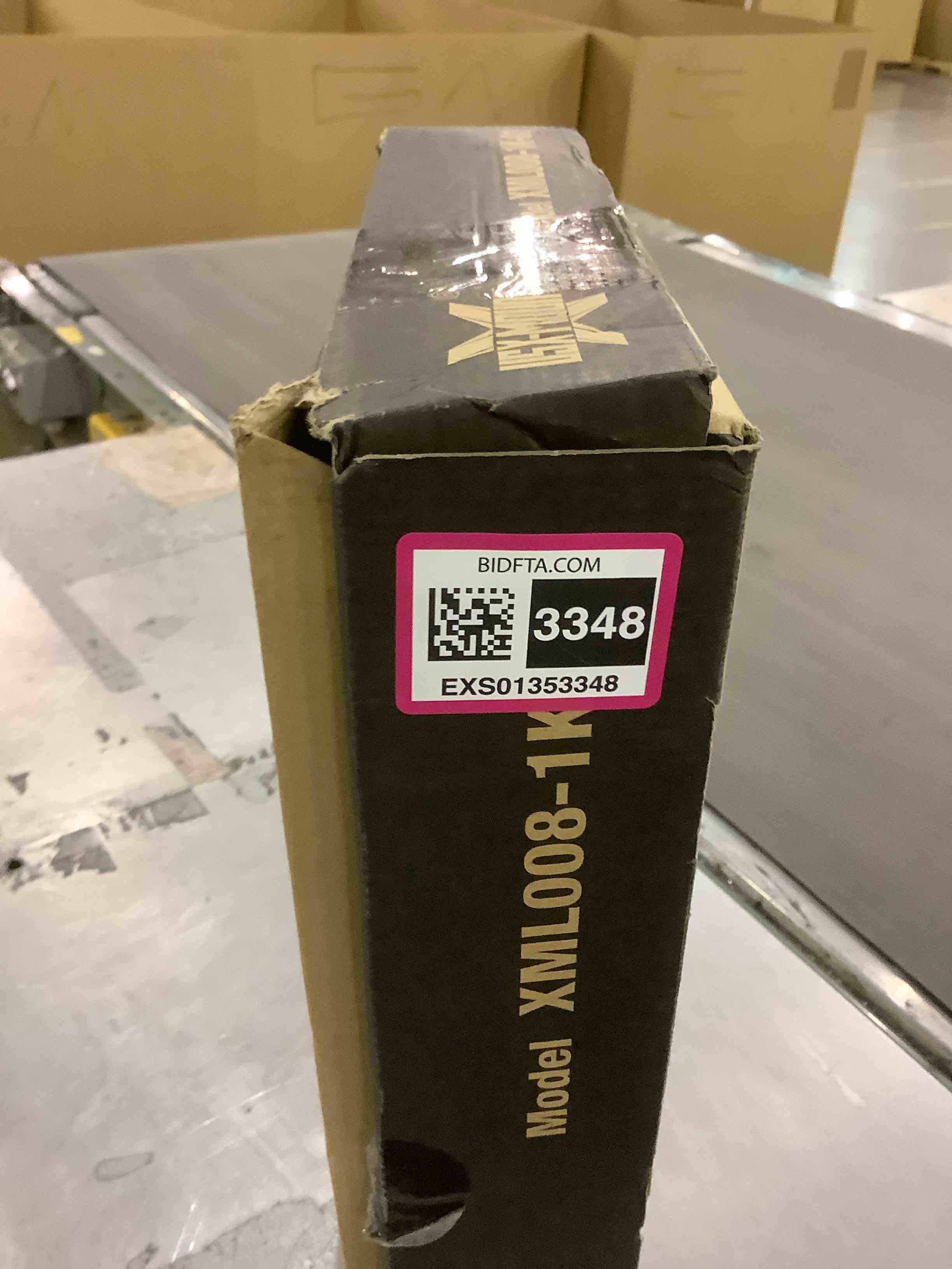 https://s3.amazonaws.com/lotting-images-prod/BargainHunt/EXS01353348_1711541672579.jpeg