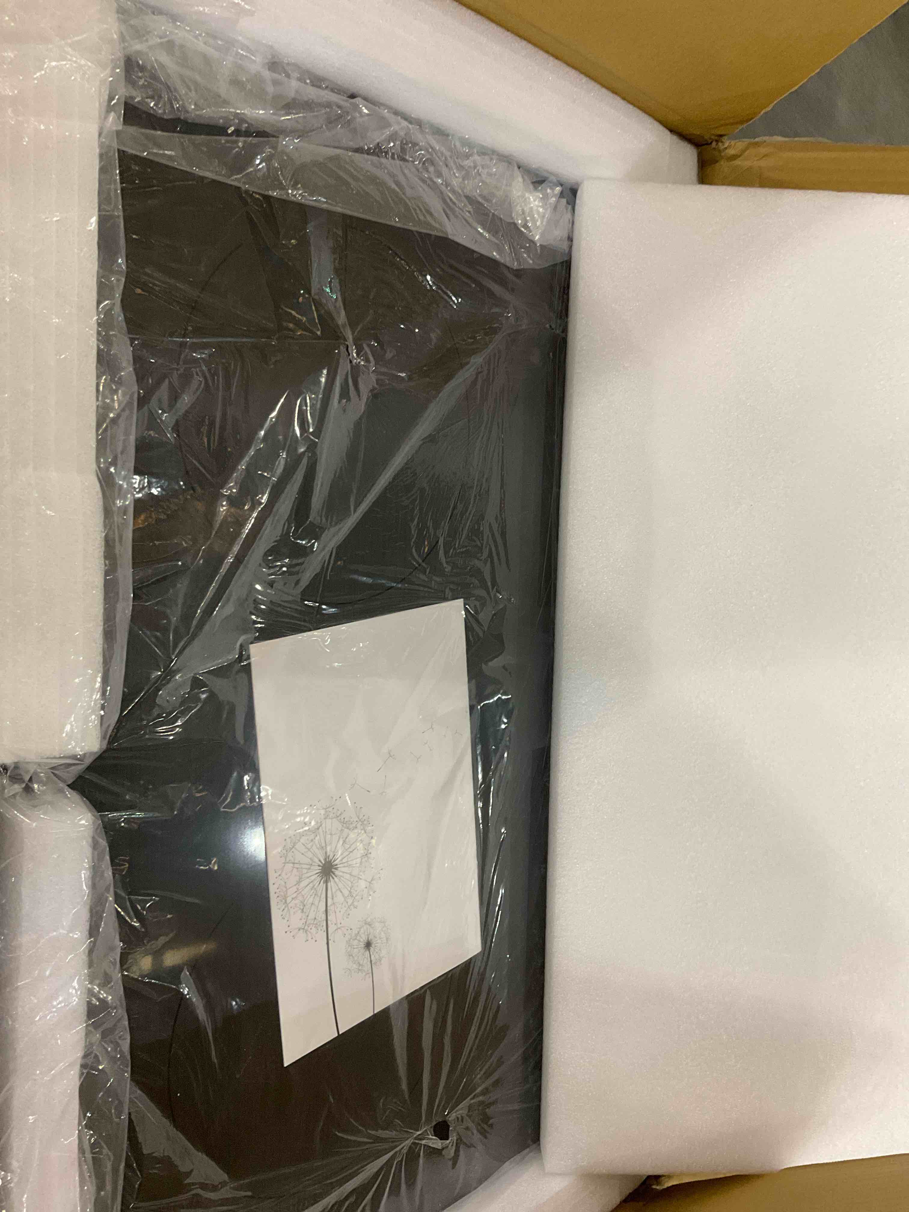 https://s3.amazonaws.com/lotting-images-prod/BargainHunt/EXS01353682_1716898221158.jpeg