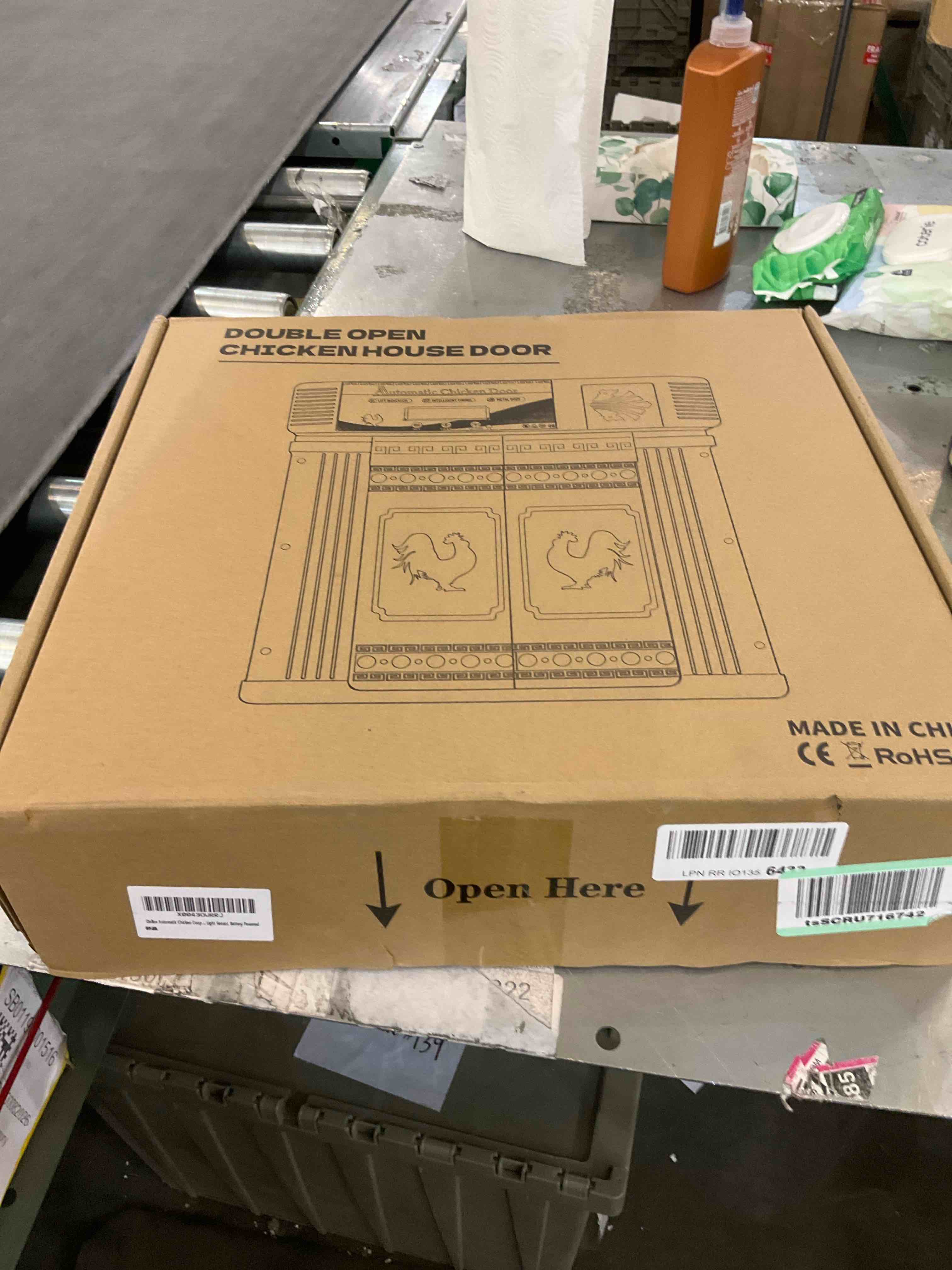 https://s3.amazonaws.com/lotting-images-prod/BargainHunt/EXS01353721_1716909857693.jpeg