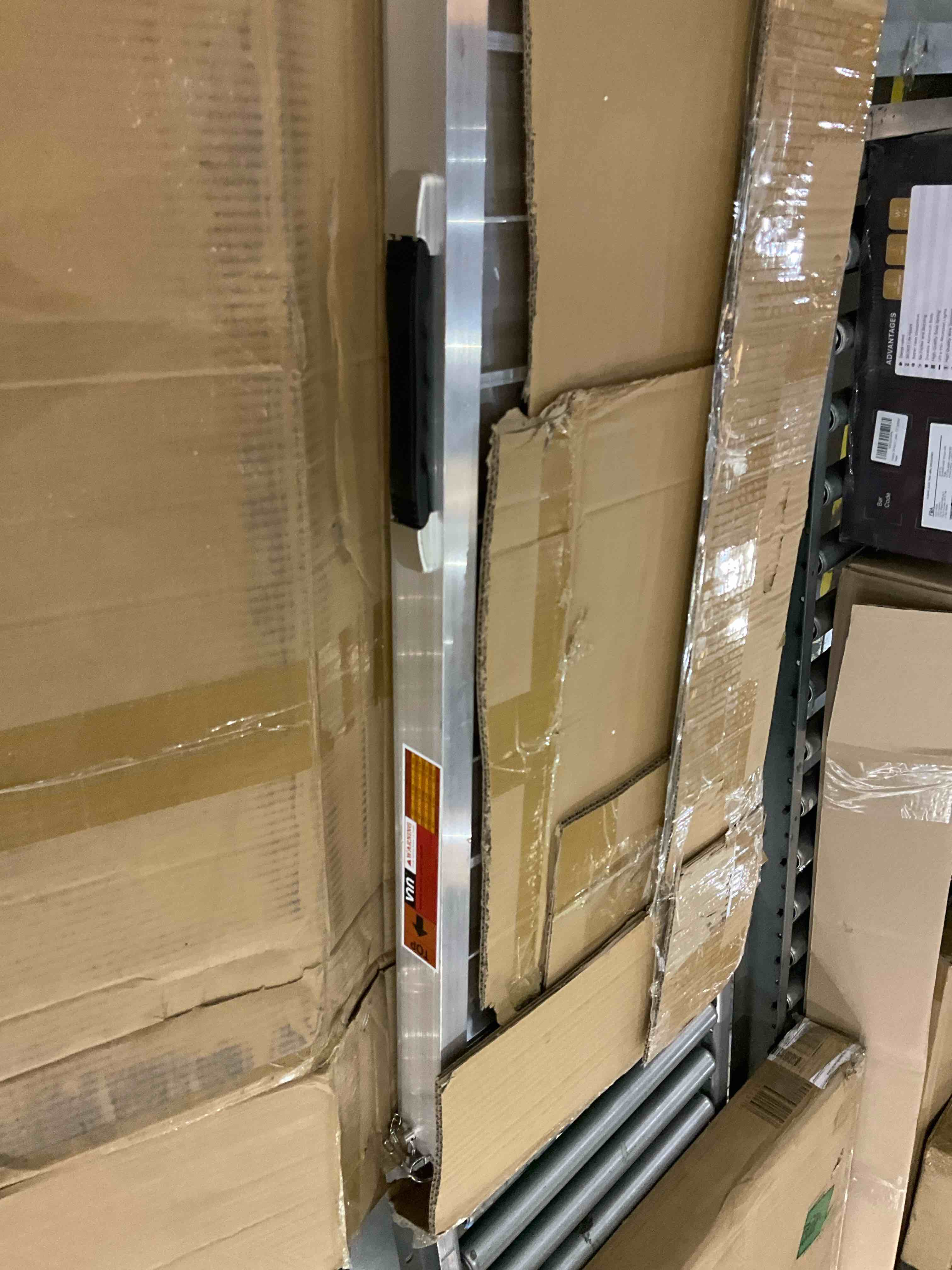 https://s3.amazonaws.com/lotting-images-prod/BargainHunt/EXS01353841_1717164506778.jpeg
