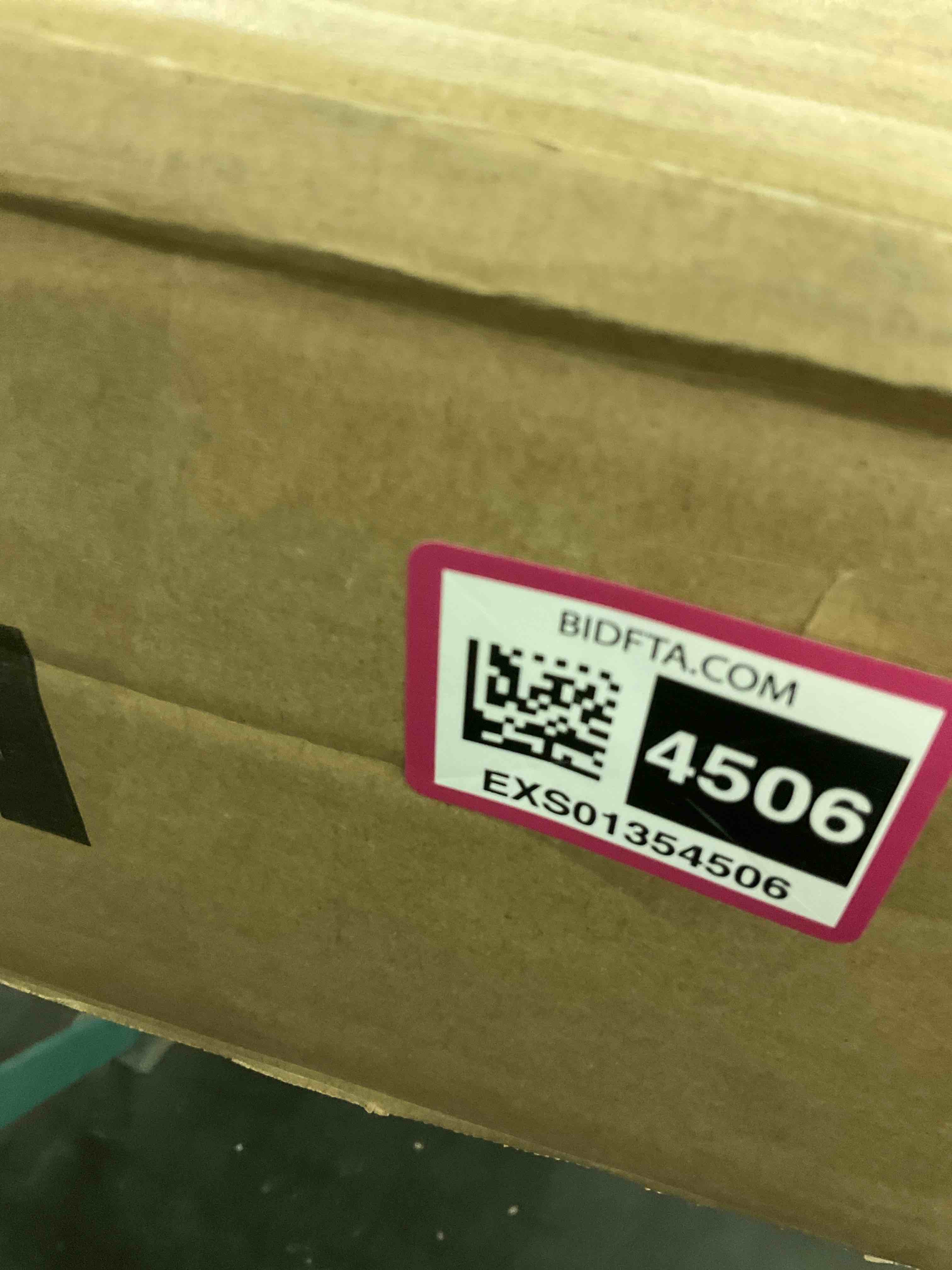 https://s3.amazonaws.com/lotting-images-prod/BargainHunt/EXS01354506_1711117523989.jpeg