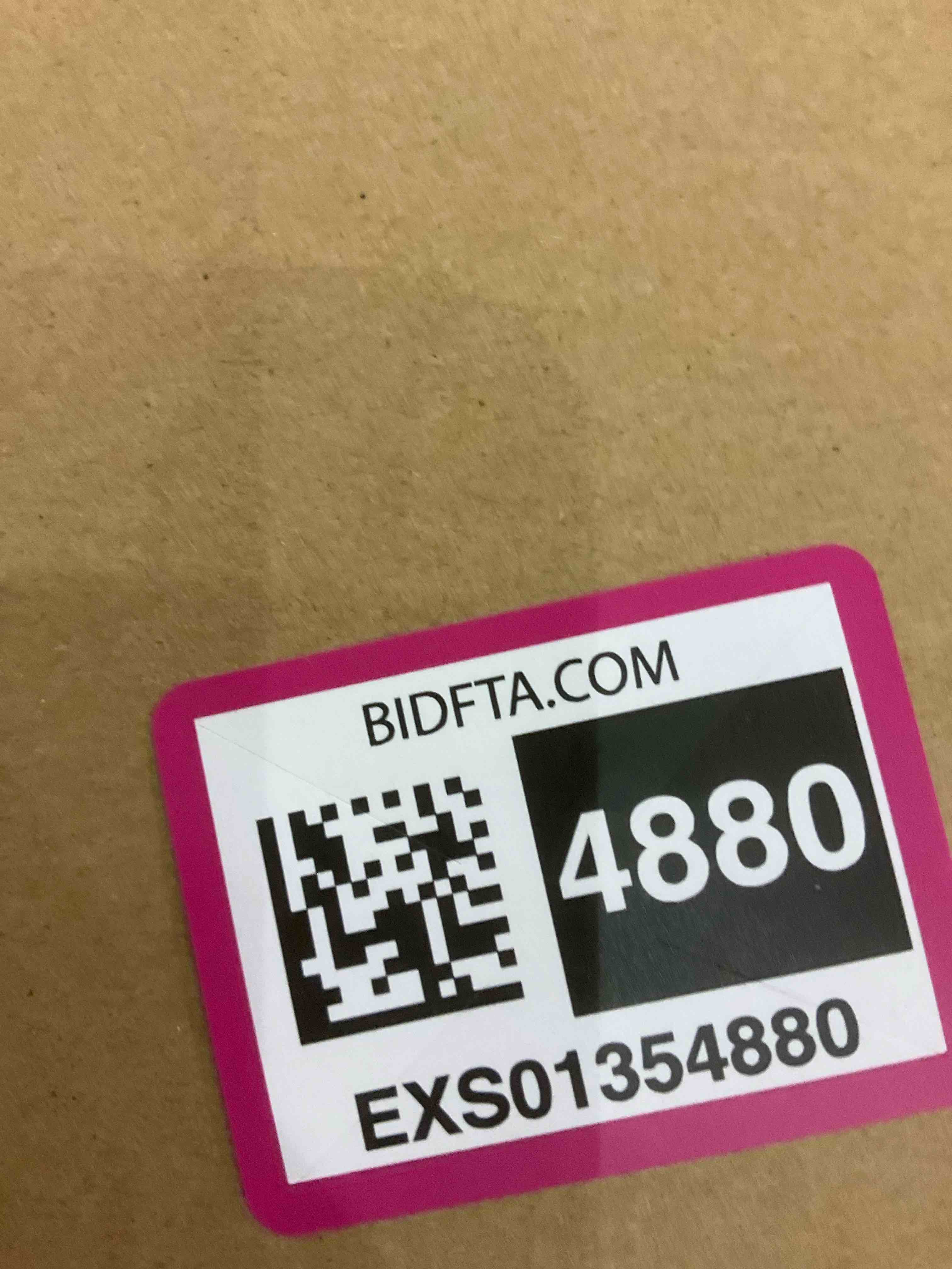 https://s3.amazonaws.com/lotting-images-prod/BargainHunt/EXS01354880_1711714079312.jpeg