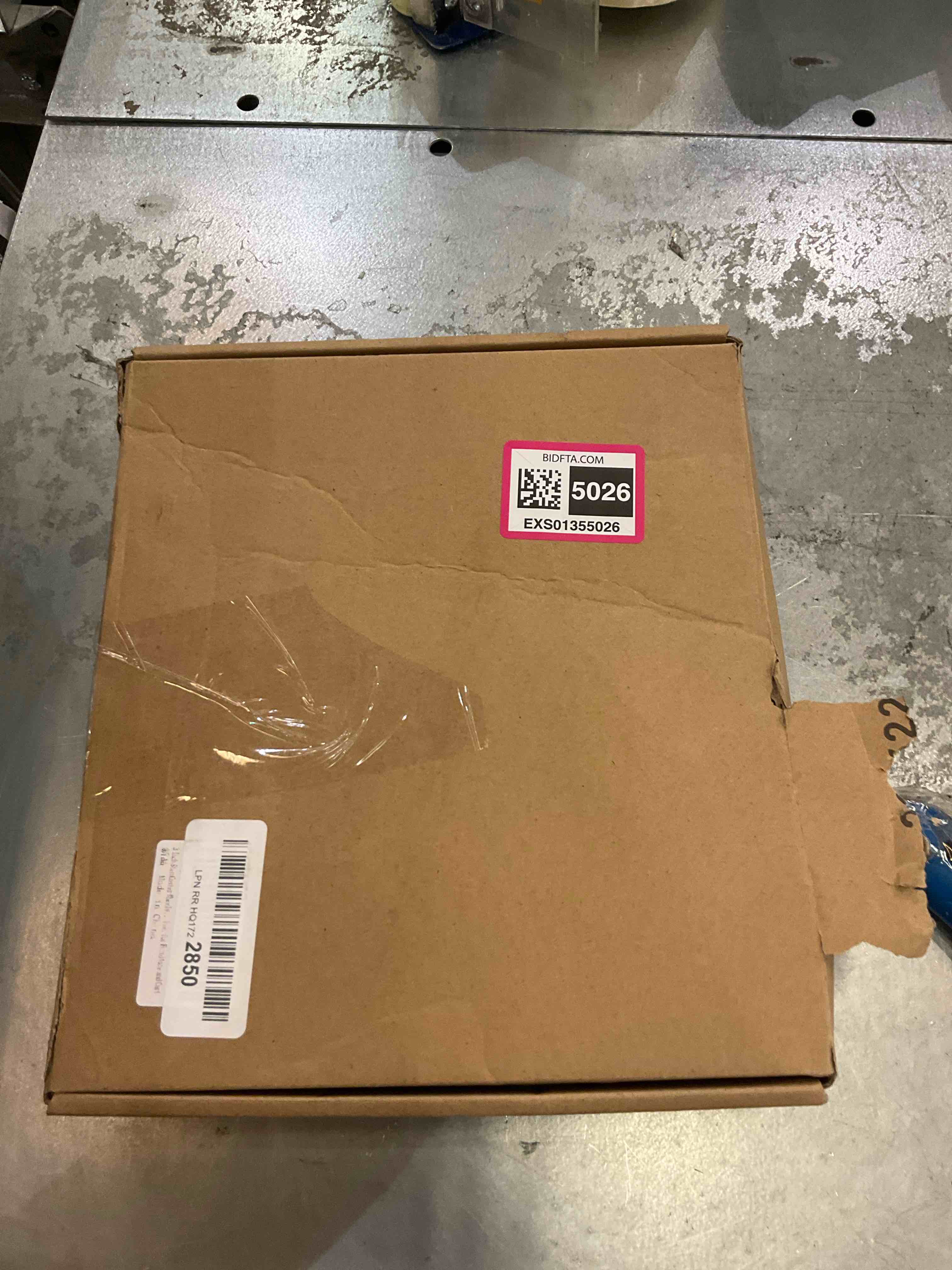 https://s3.amazonaws.com/lotting-images-prod/BargainHunt/EXS01355026_1711040441584.jpeg