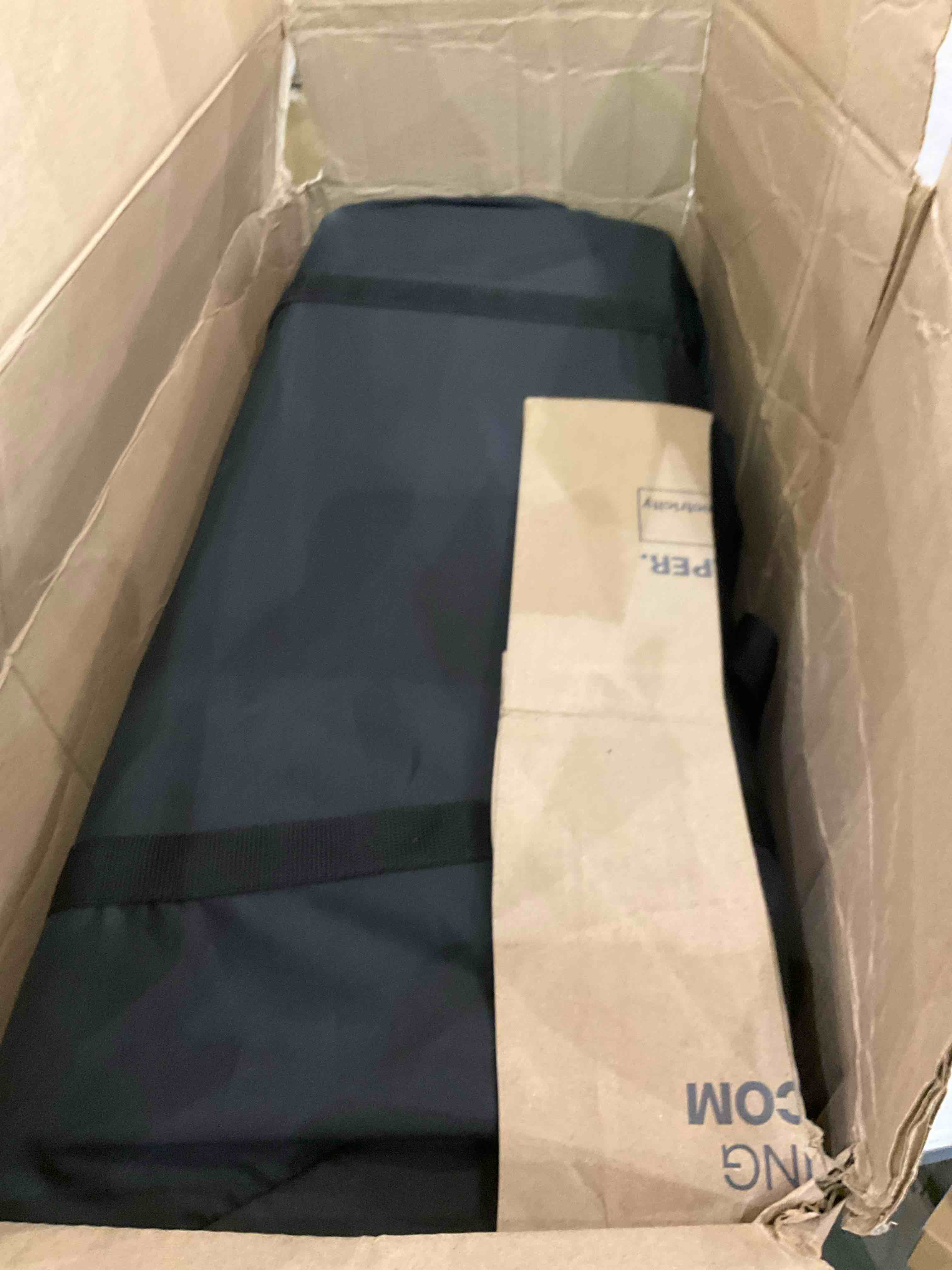 https://s3.amazonaws.com/lotting-images-prod/BargainHunt/EXS01355132_1711114195016.jpeg