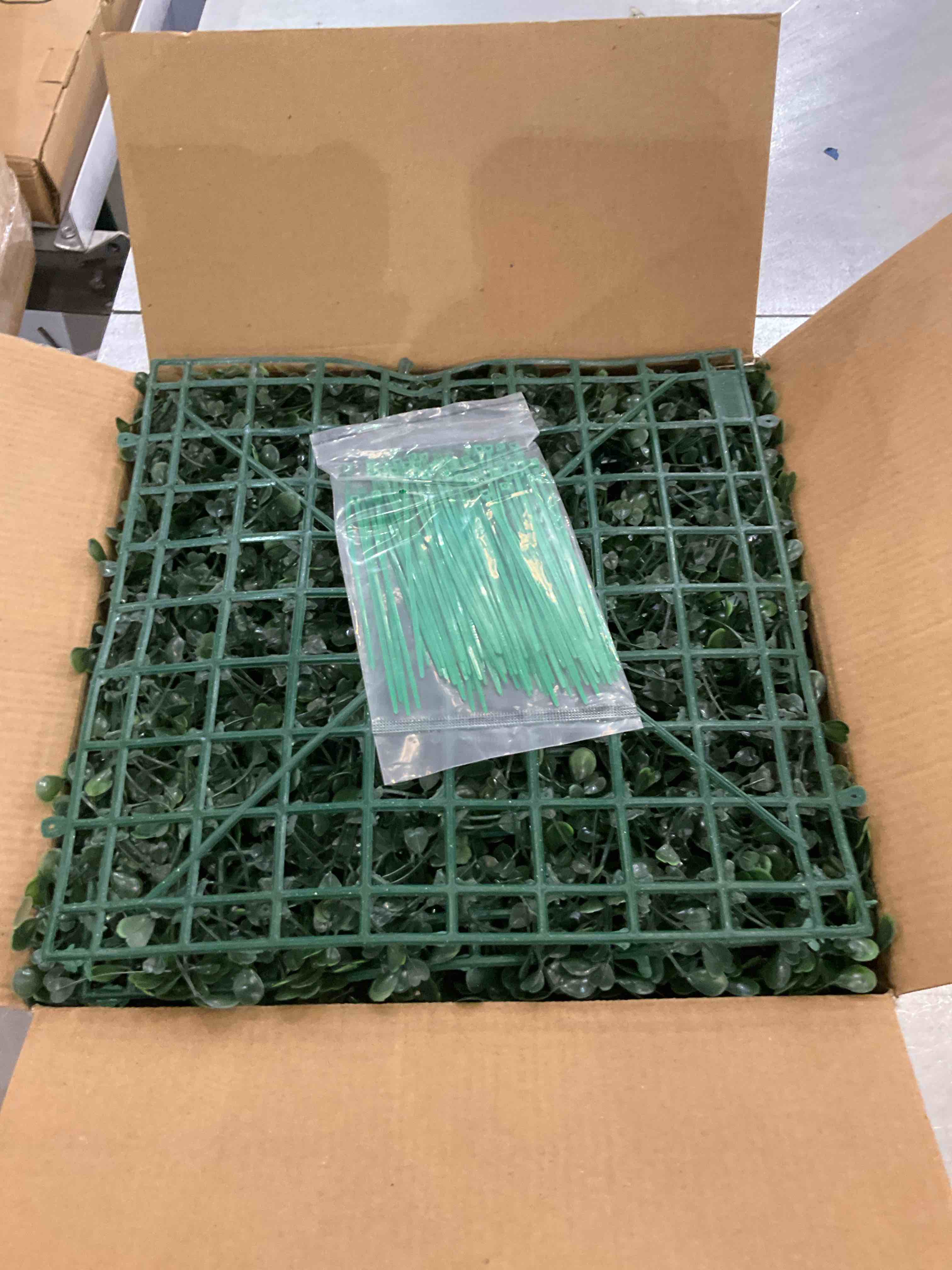 https://s3.amazonaws.com/lotting-images-prod/BargainHunt/EXS01355172_1711120847207.jpeg