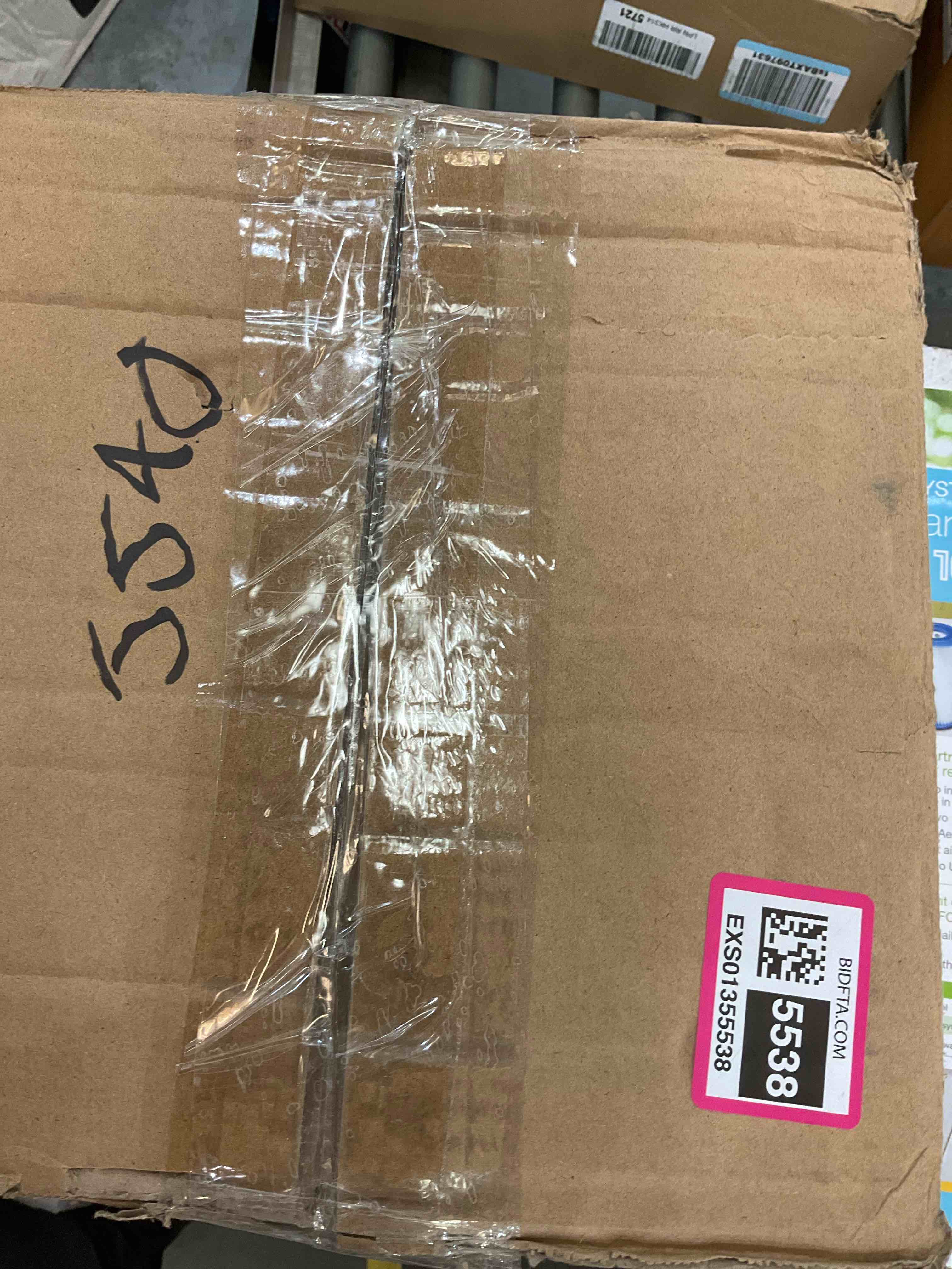 https://s3.amazonaws.com/lotting-images-prod/BargainHunt/EXS01355538_1710786901847.jpeg