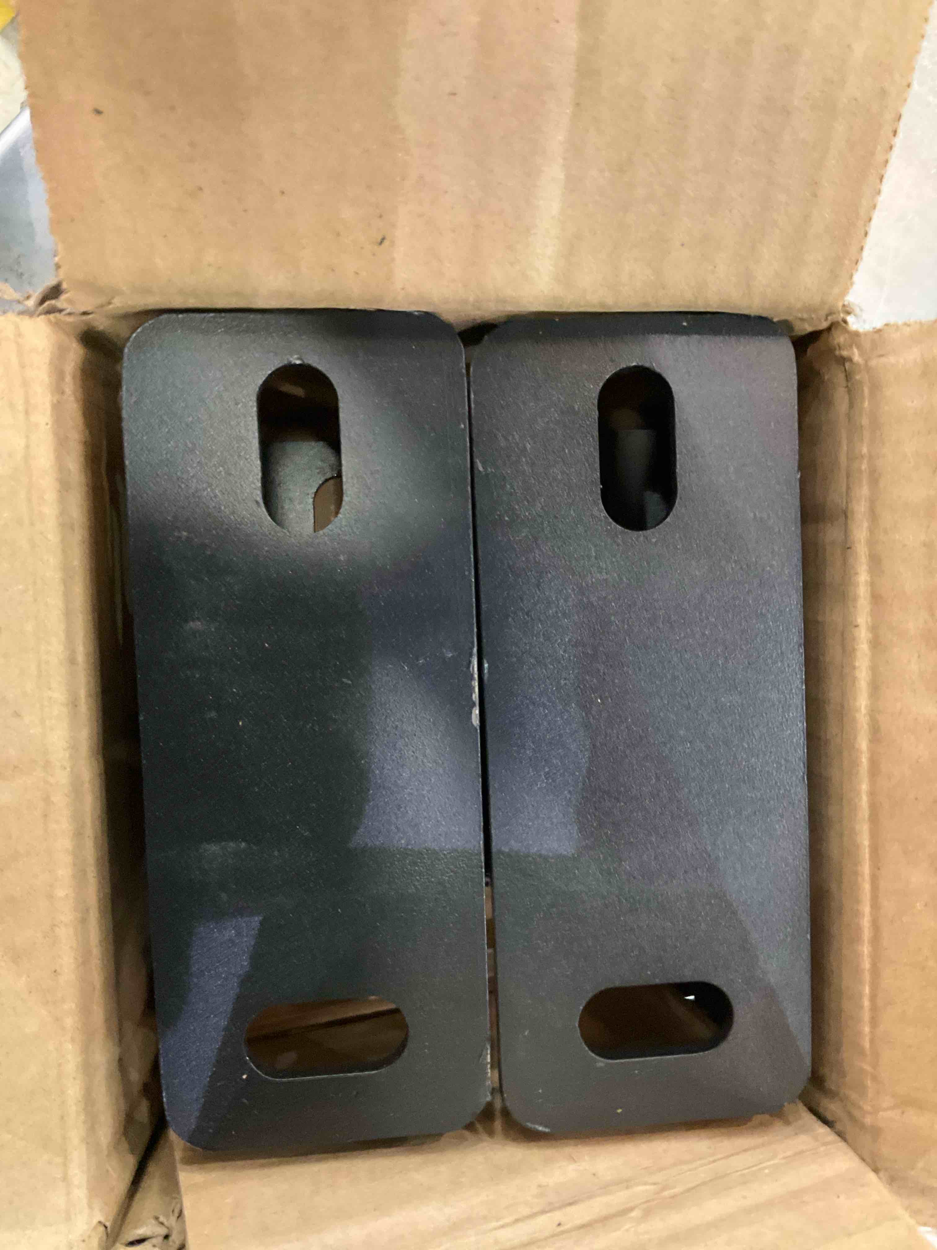 https://s3.amazonaws.com/lotting-images-prod/BargainHunt/EXS01355696_1710953023863.jpeg