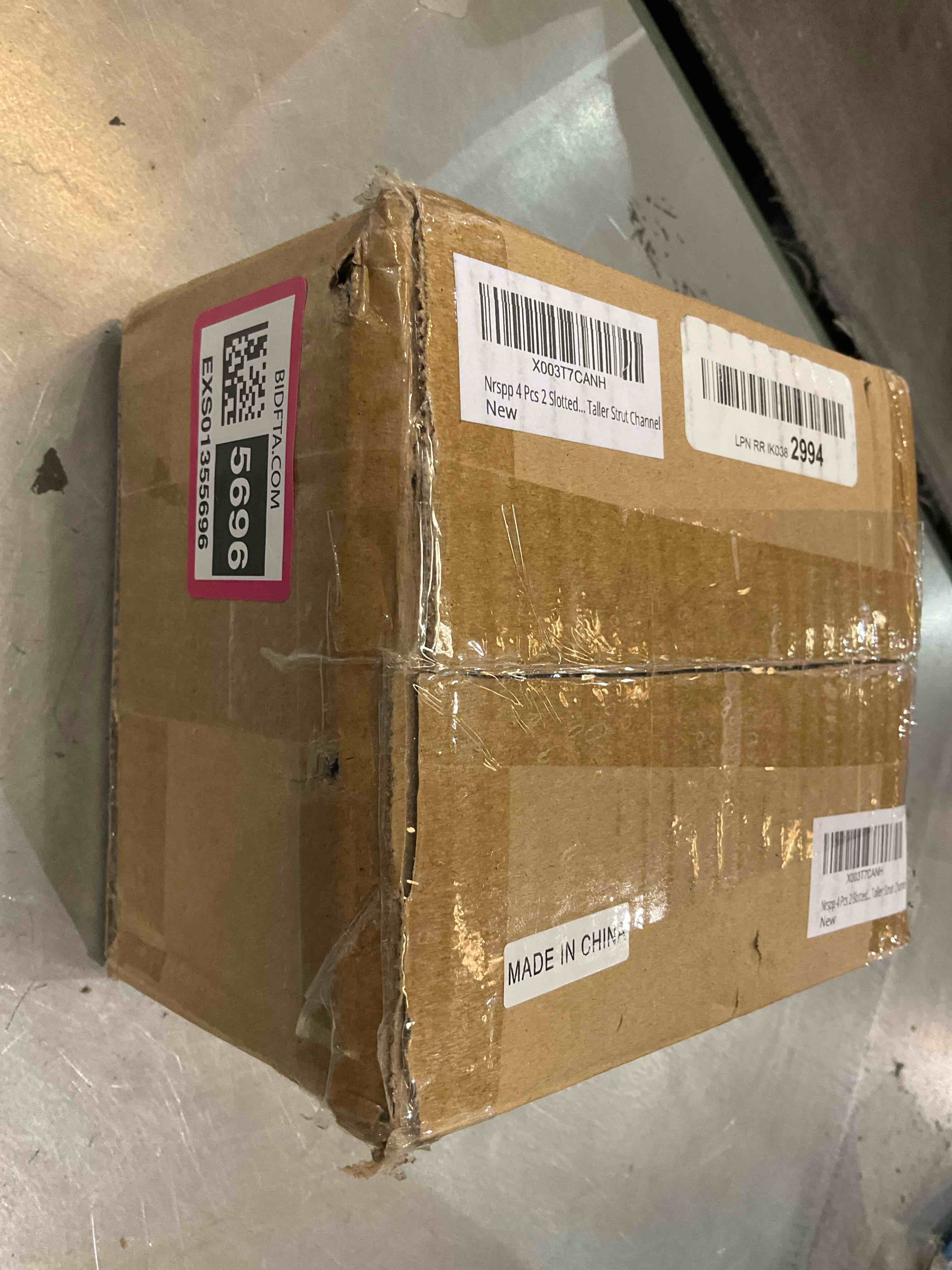 https://s3.amazonaws.com/lotting-images-prod/BargainHunt/EXS01355696_1710953044292.jpeg