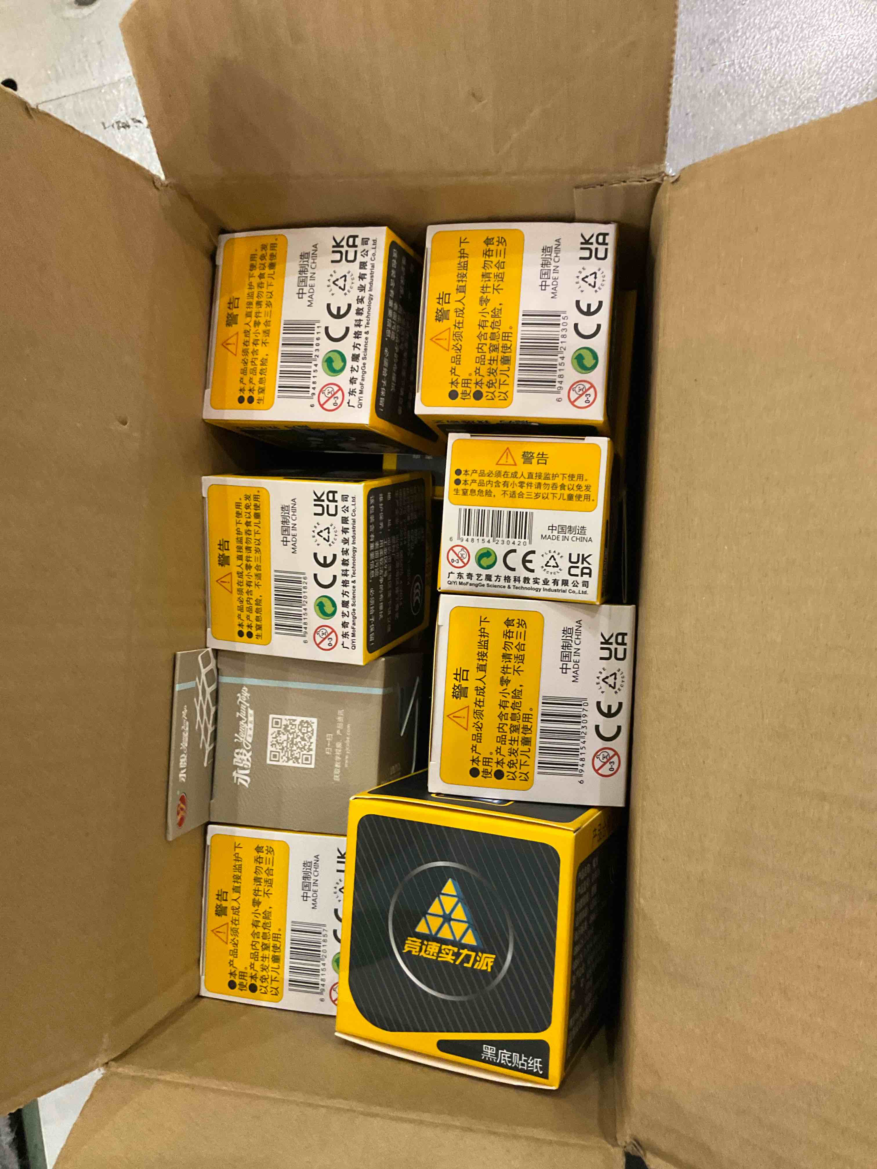 https://s3.amazonaws.com/lotting-images-prod/BargainHunt/EXS01355968_1711377083711.jpeg