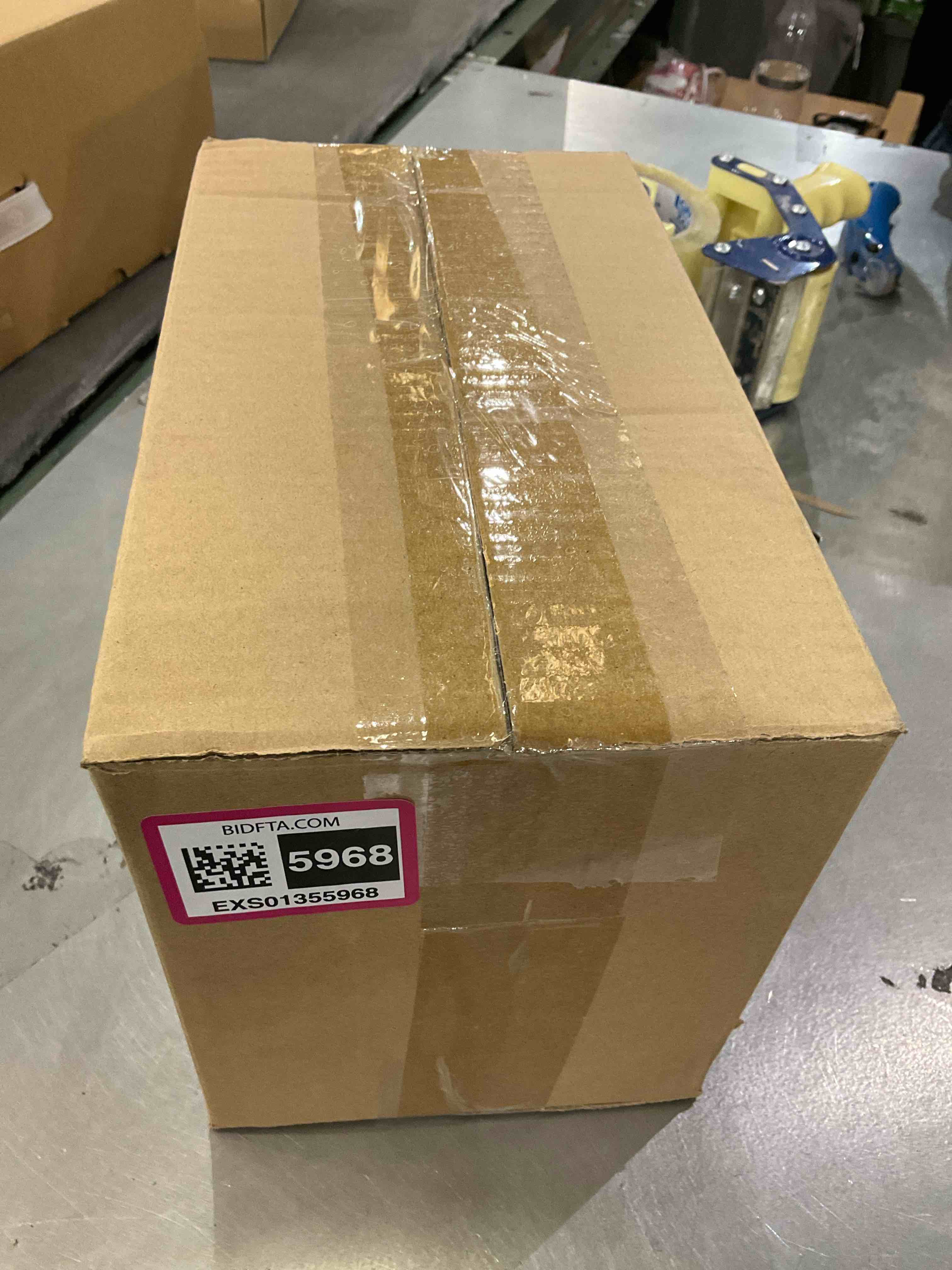https://s3.amazonaws.com/lotting-images-prod/BargainHunt/EXS01355968_1711377107585.jpeg