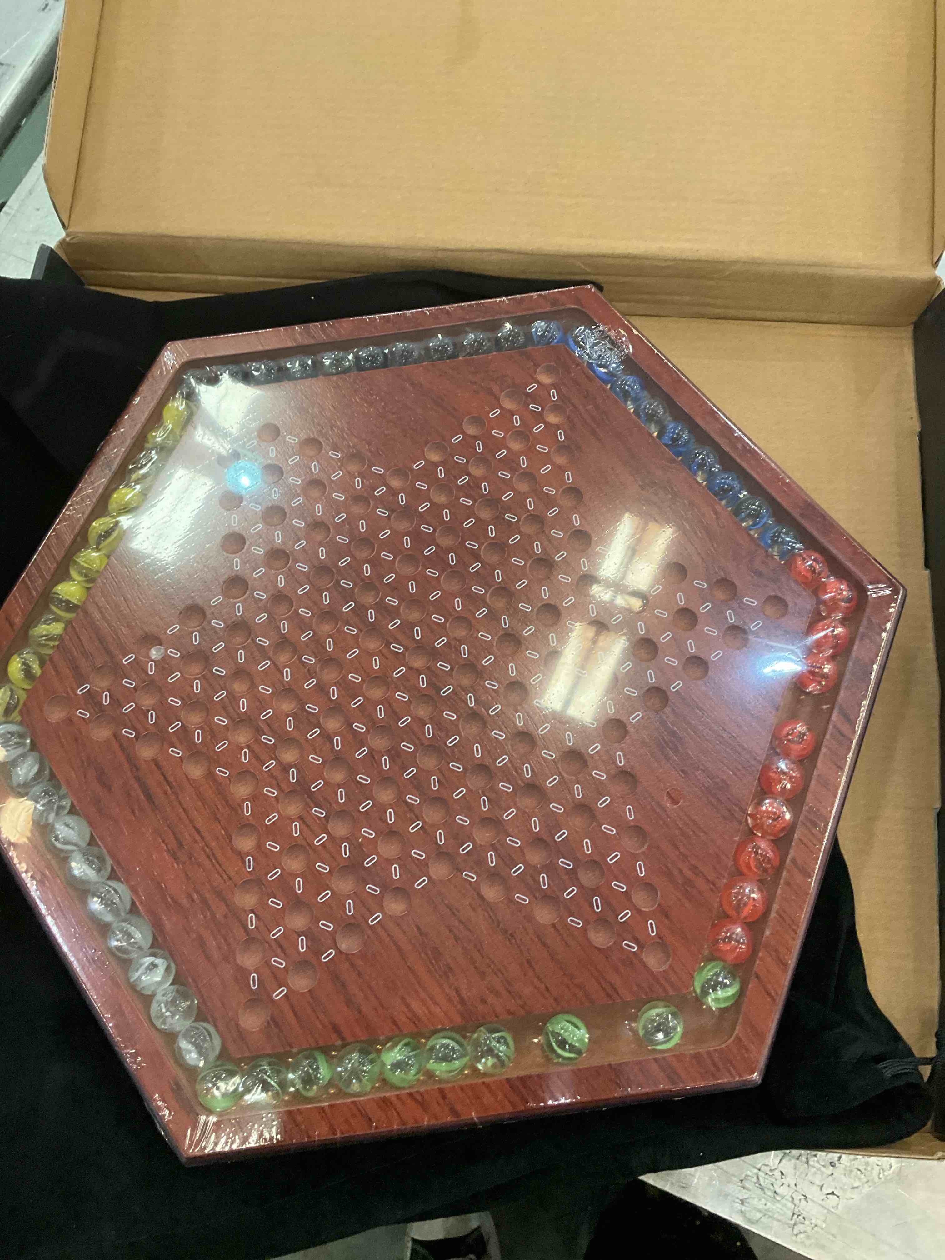 https://s3.amazonaws.com/lotting-images-prod/BargainHunt/EXS01356076_1711638751647.jpeg