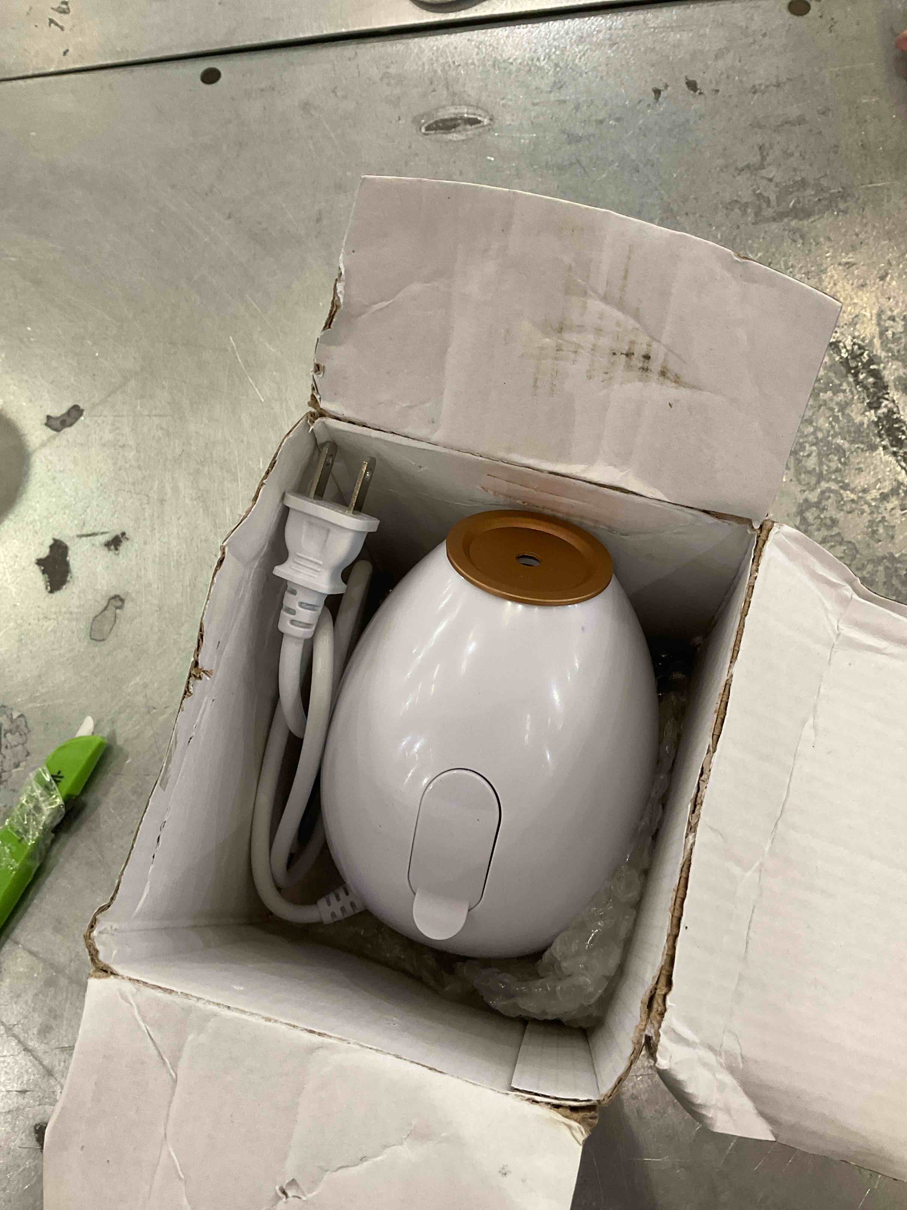 https://s3.amazonaws.com/lotting-images-prod/BargainHunt/EXS01356088_1711640077866.jpeg
