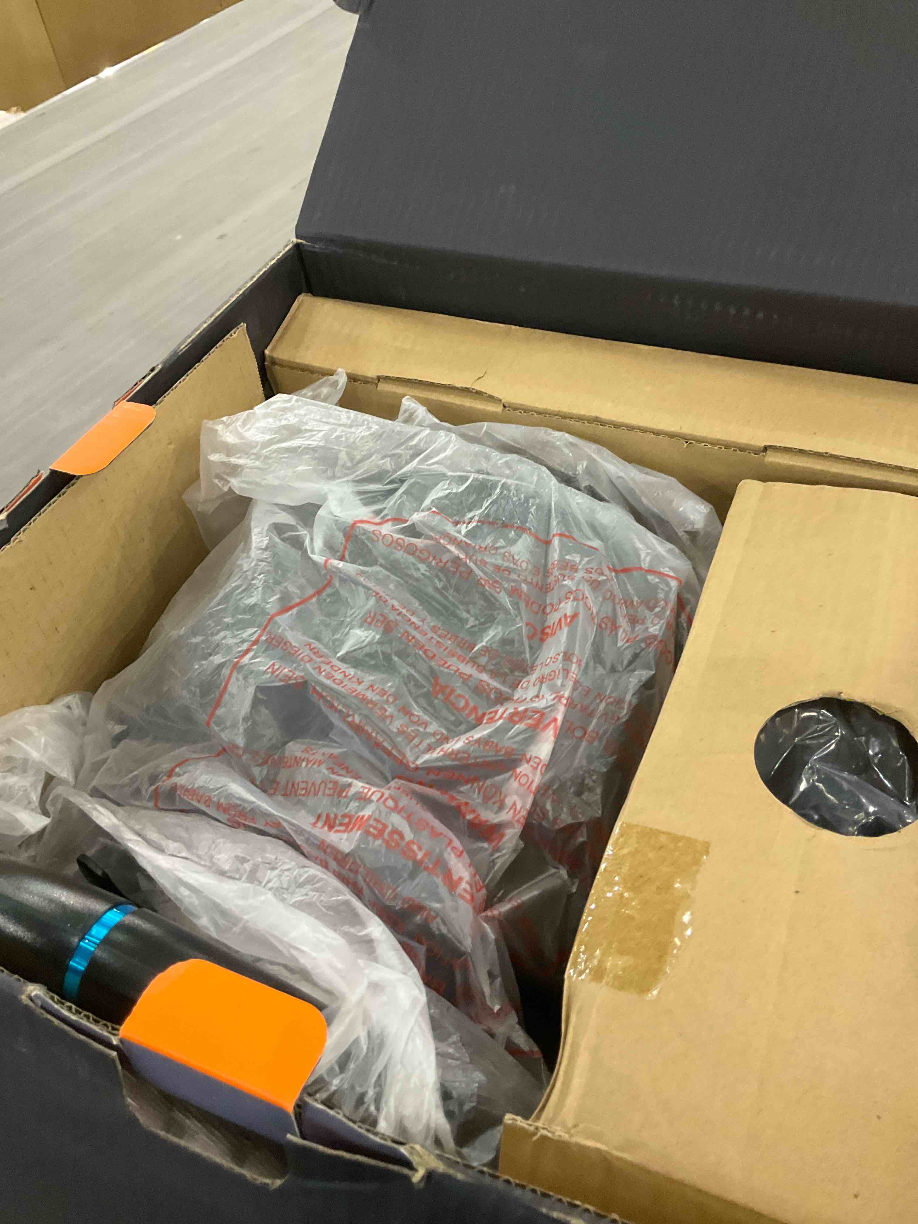 https://s3.amazonaws.com/lotting-images-prod/BargainHunt/EXS01356215_1711715596909.jpeg