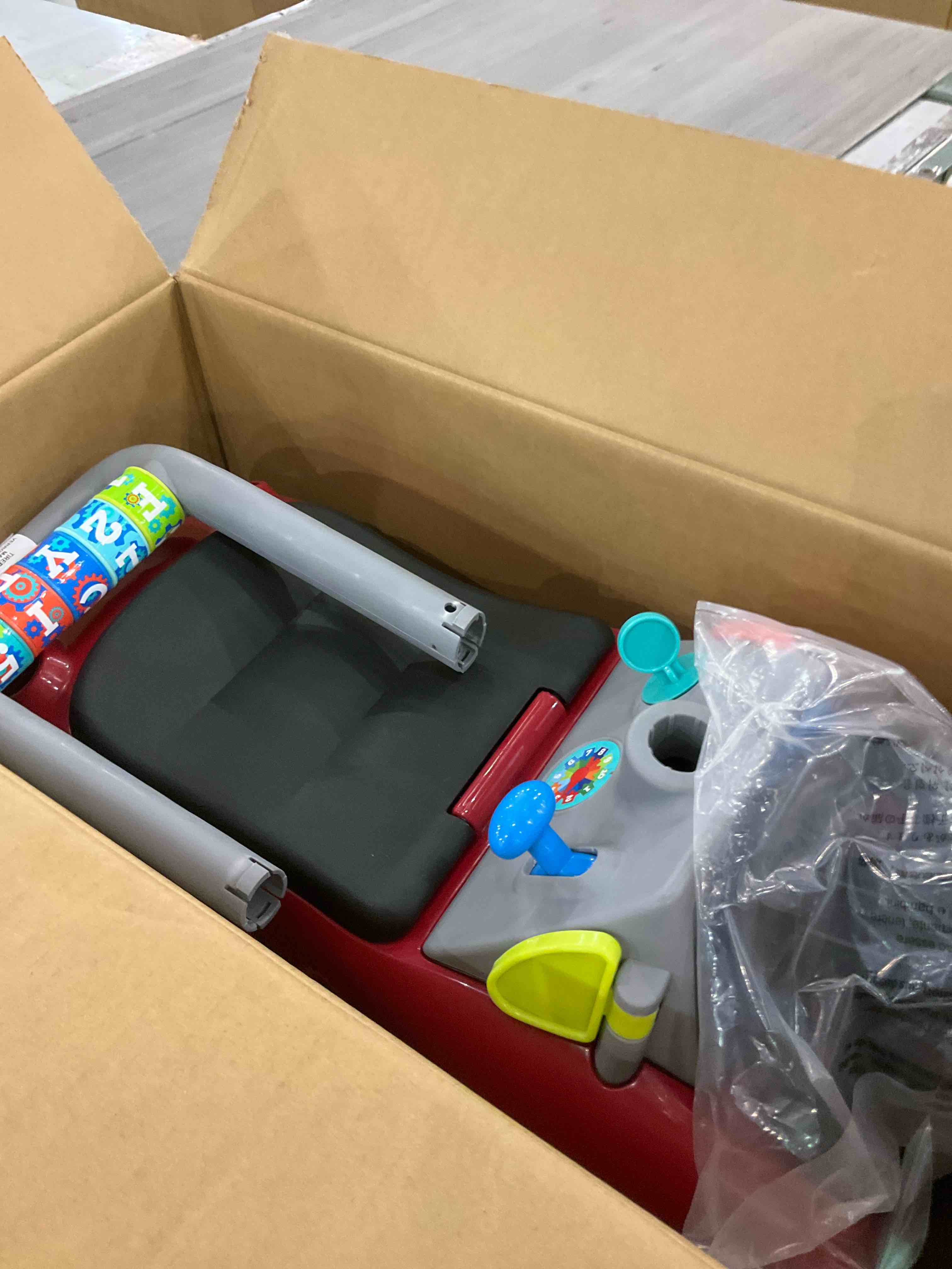 https://s3.amazonaws.com/lotting-images-prod/BargainHunt/EXS01356216_1711715793564.jpeg