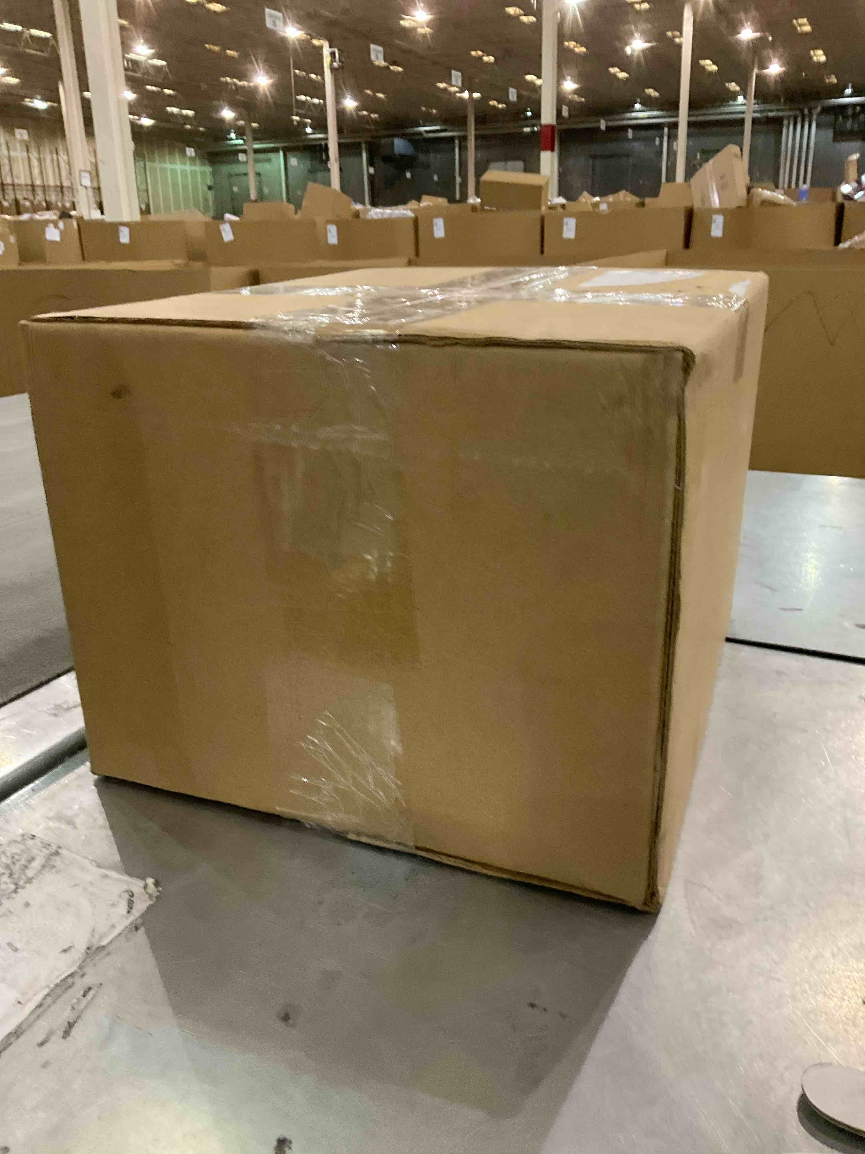 https://s3.amazonaws.com/lotting-images-prod/BargainHunt/EXS01356219_1711716277882.jpeg