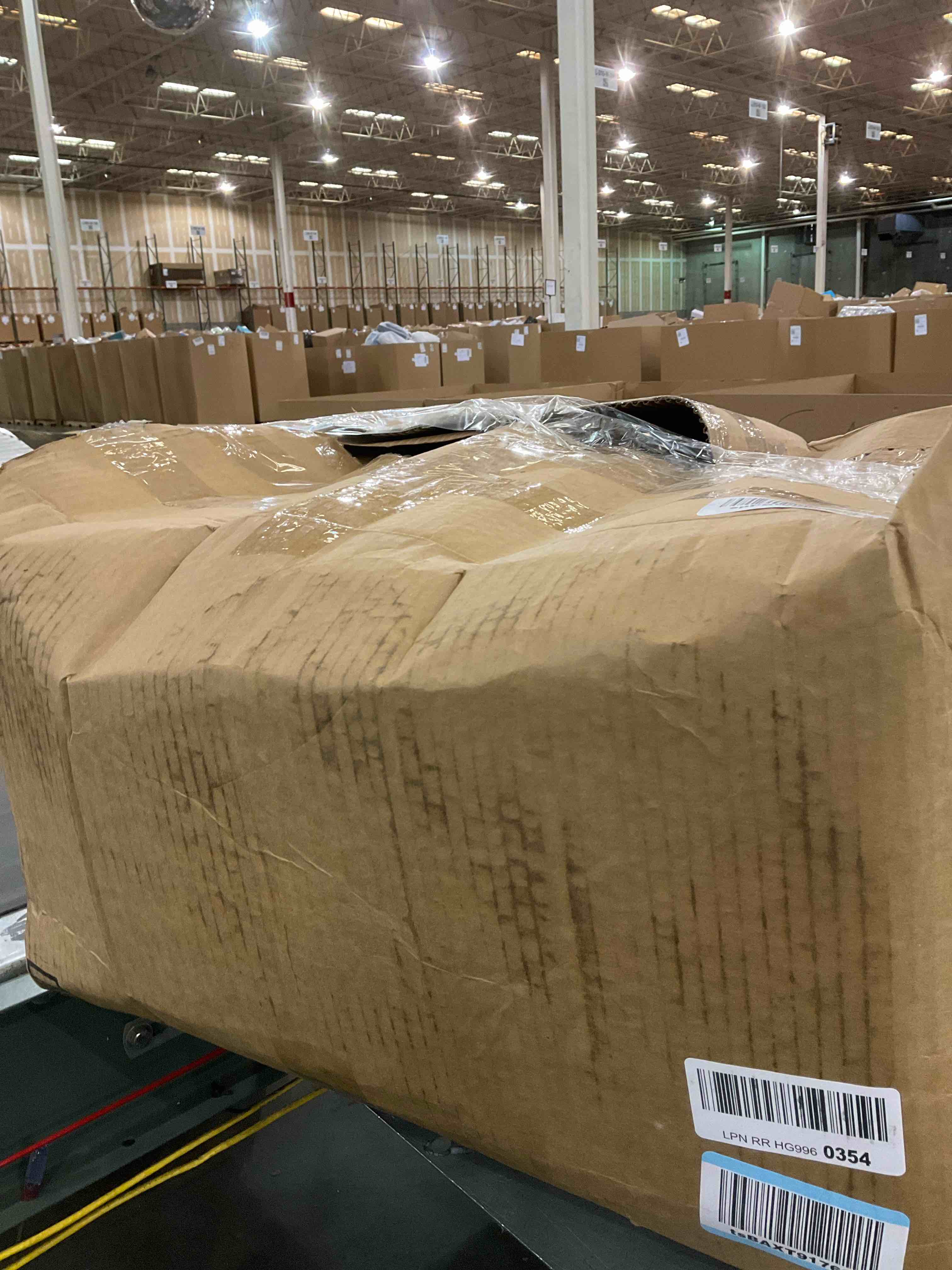 https://s3.amazonaws.com/lotting-images-prod/BargainHunt/EXS01356233_1711719572306.jpeg