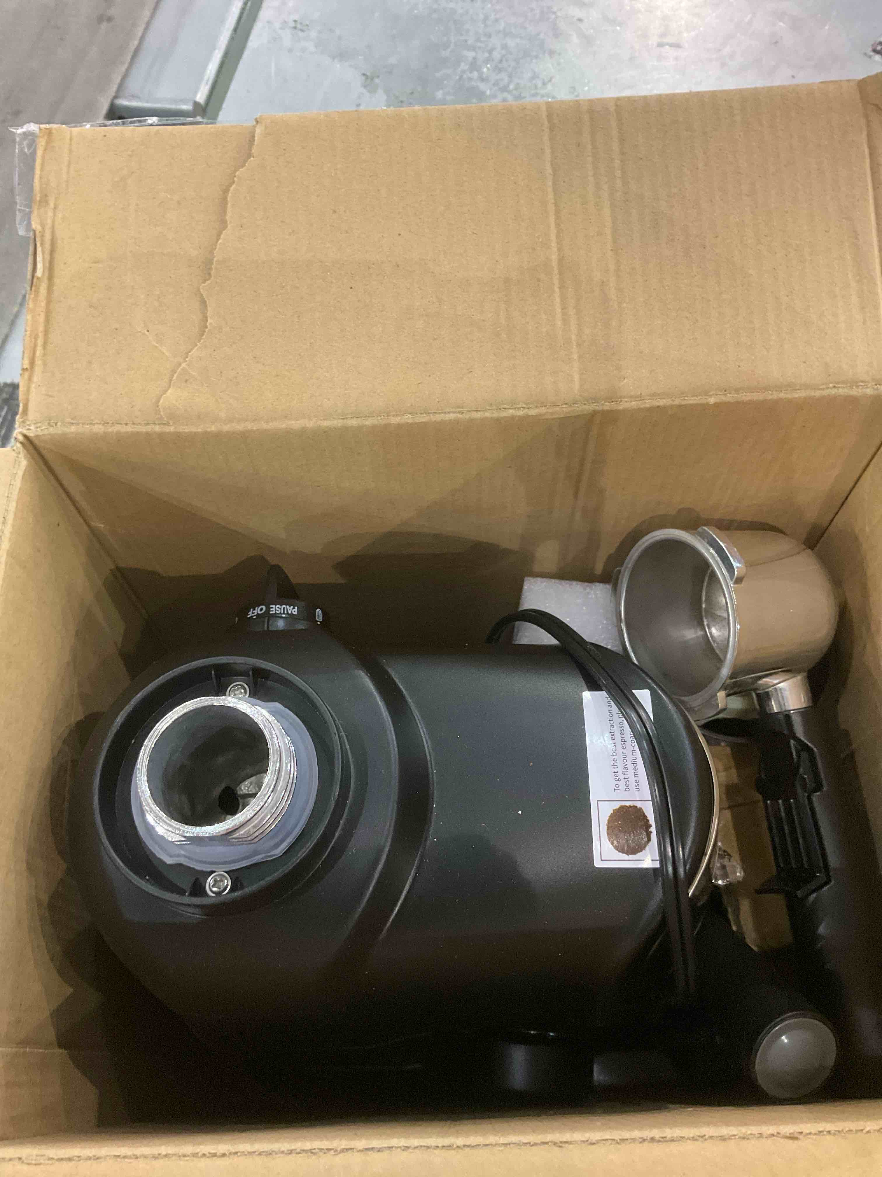 https://s3.amazonaws.com/lotting-images-prod/BargainHunt/EXS01356375_1711973117567.jpeg
