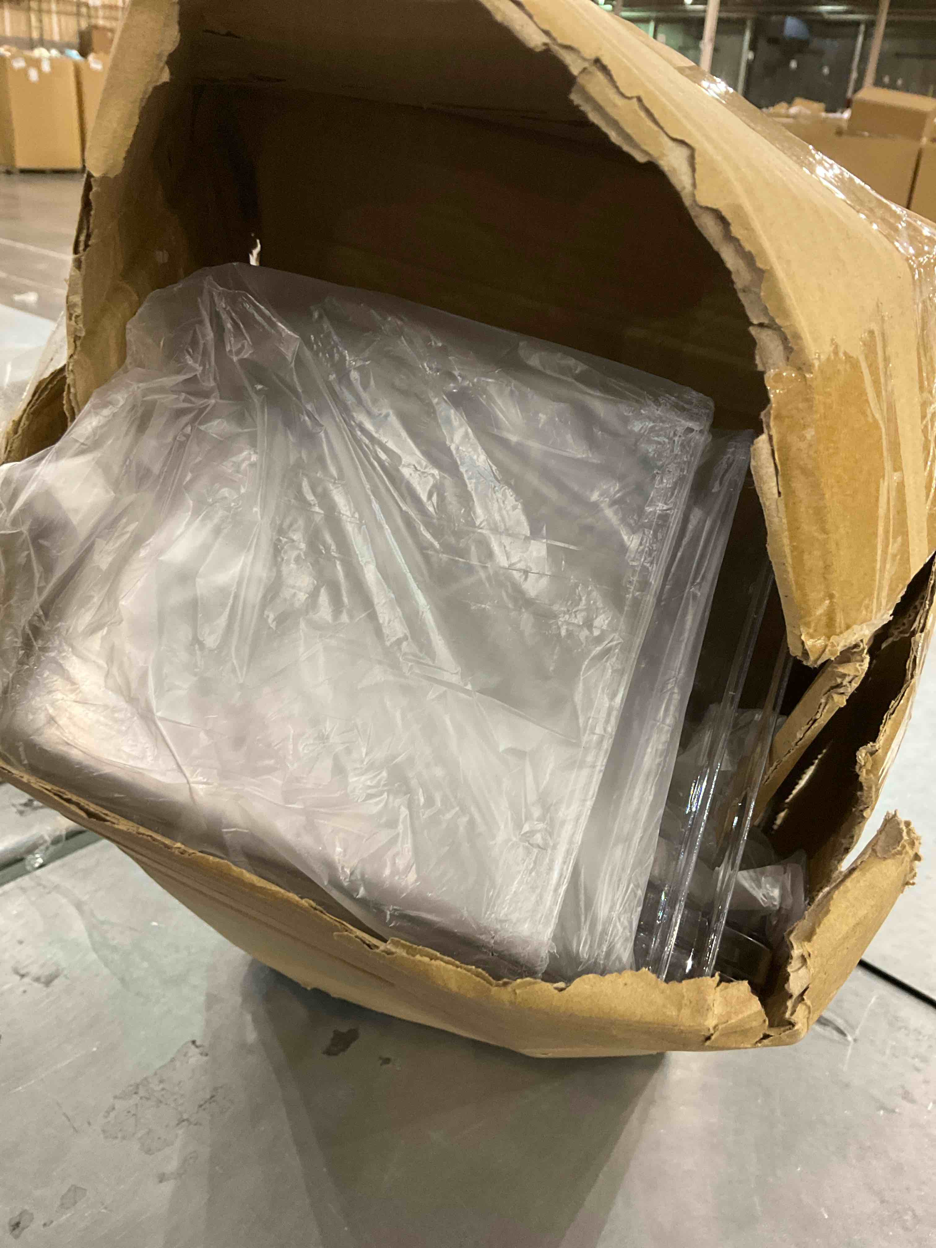https://s3.amazonaws.com/lotting-images-prod/BargainHunt/EXS01356376_1711973183179.jpeg