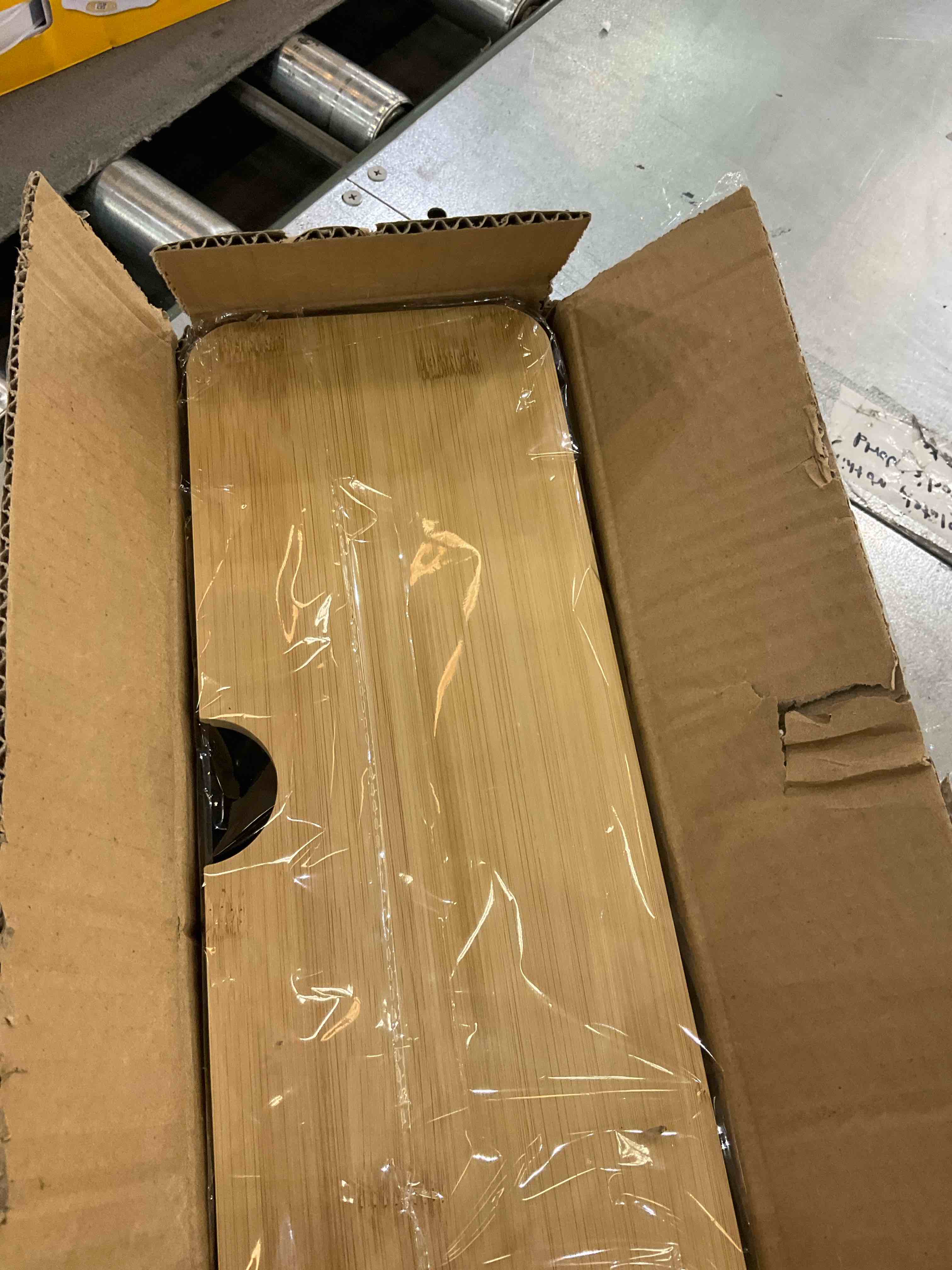 https://s3.amazonaws.com/lotting-images-prod/BargainHunt/EXS01356630_1711376864004.jpeg