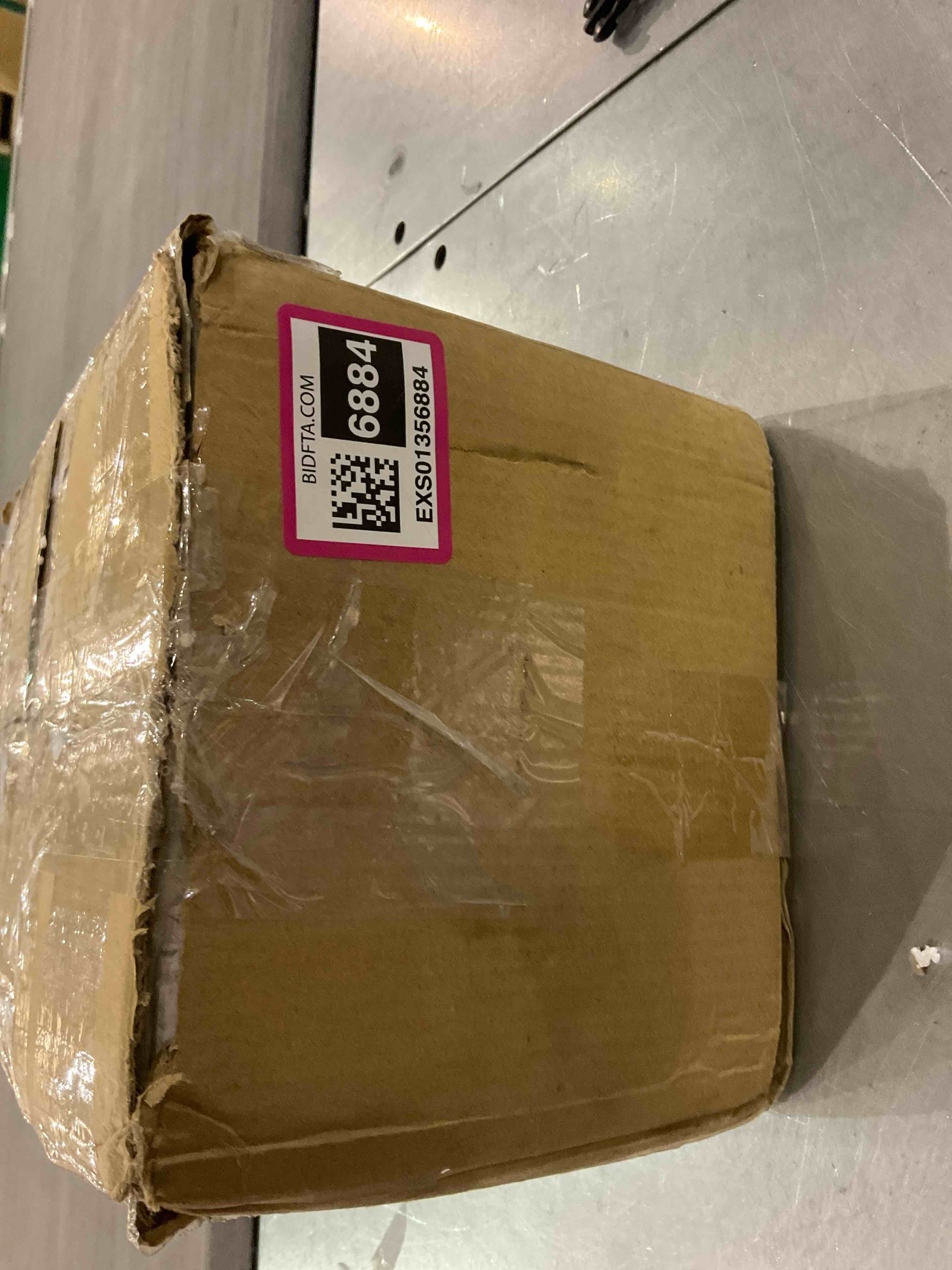 https://s3.amazonaws.com/lotting-images-prod/BargainHunt/EXS01356884_1711540297005.jpeg