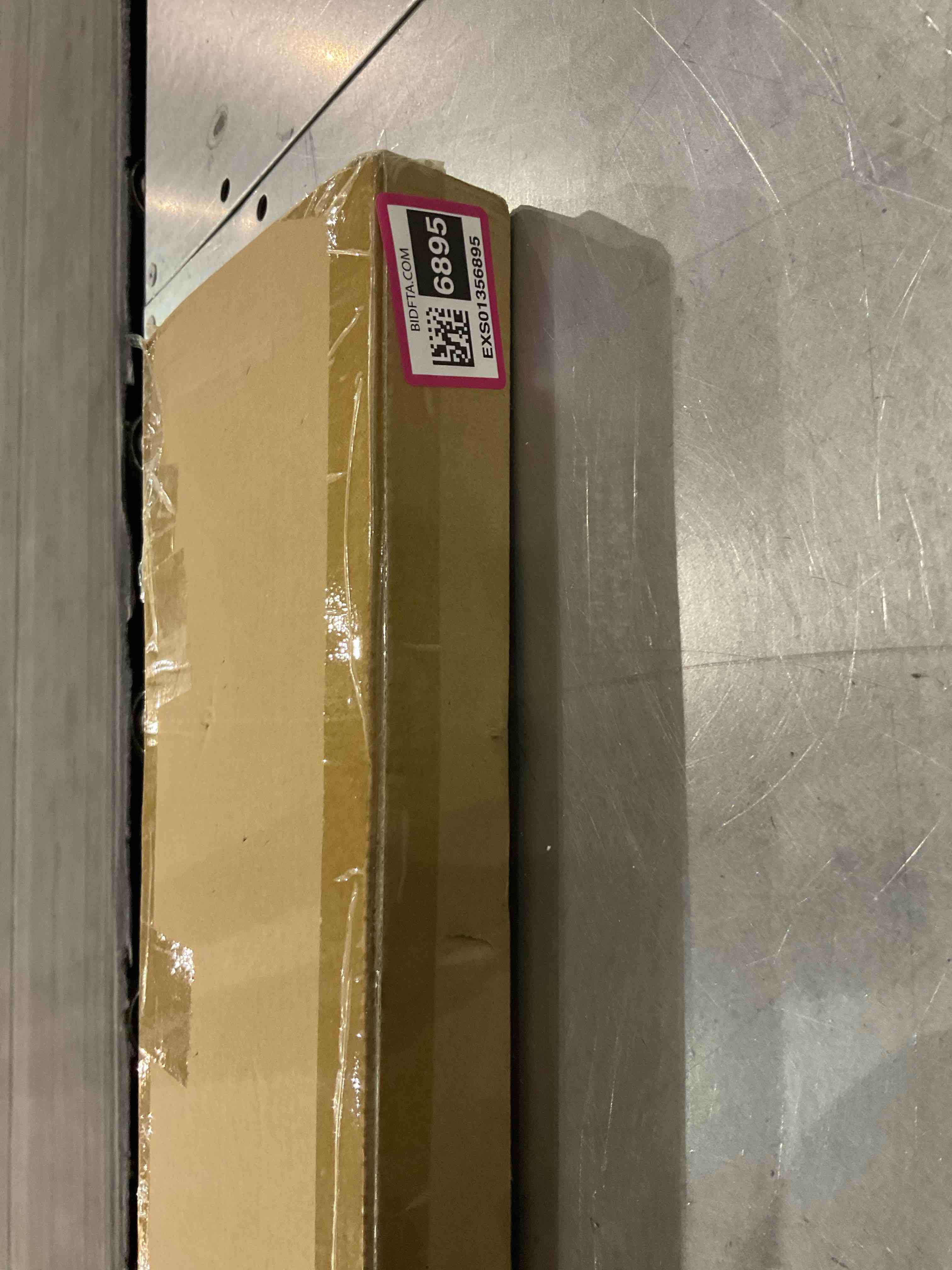 https://s3.amazonaws.com/lotting-images-prod/BargainHunt/EXS01356895_1711541300086.jpeg