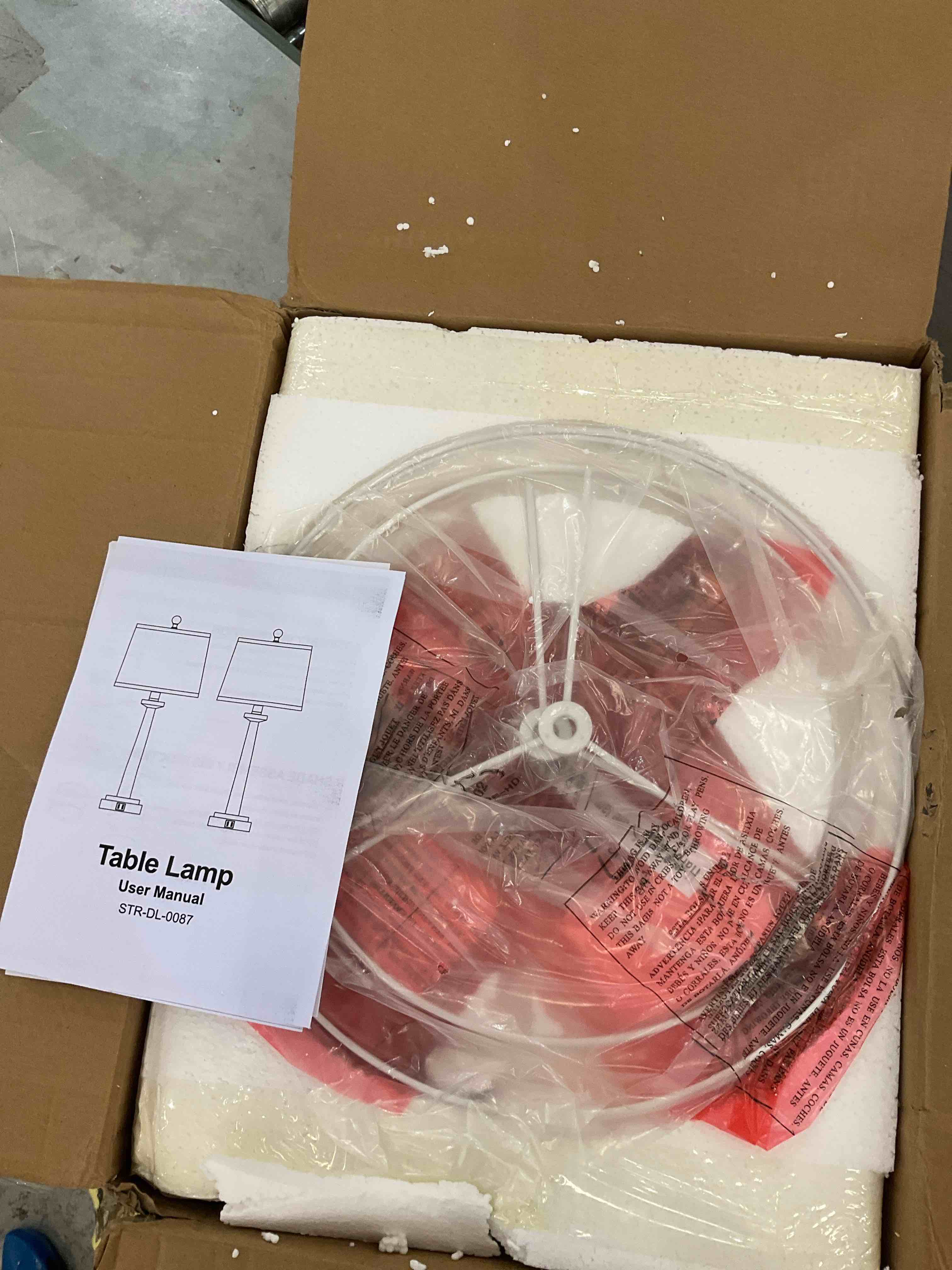 https://s3.amazonaws.com/lotting-images-prod/BargainHunt/EXS01357055_1711553462702.jpeg
