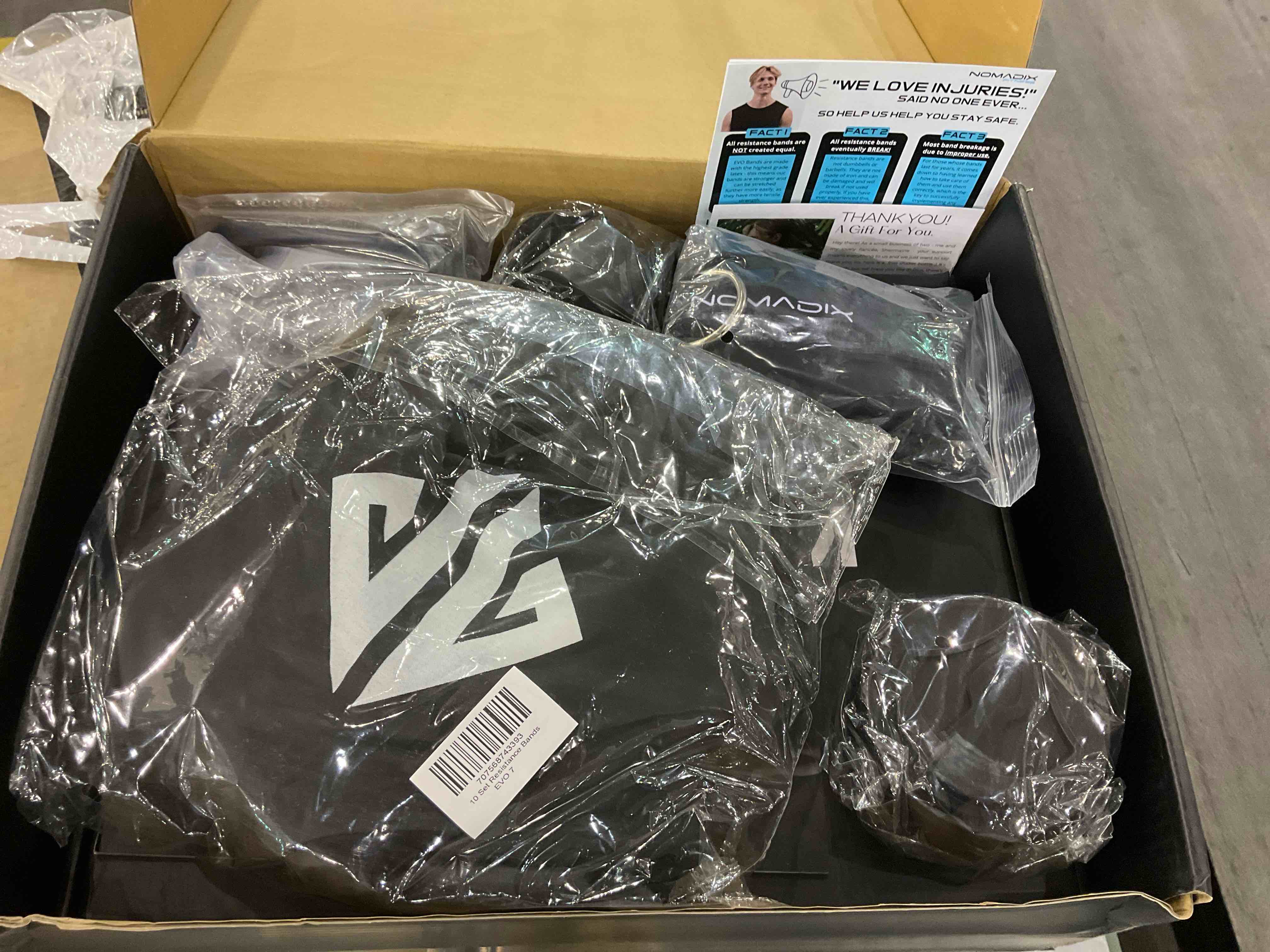 https://s3.amazonaws.com/lotting-images-prod/BargainHunt/EXS01357340_1711971896030.jpeg