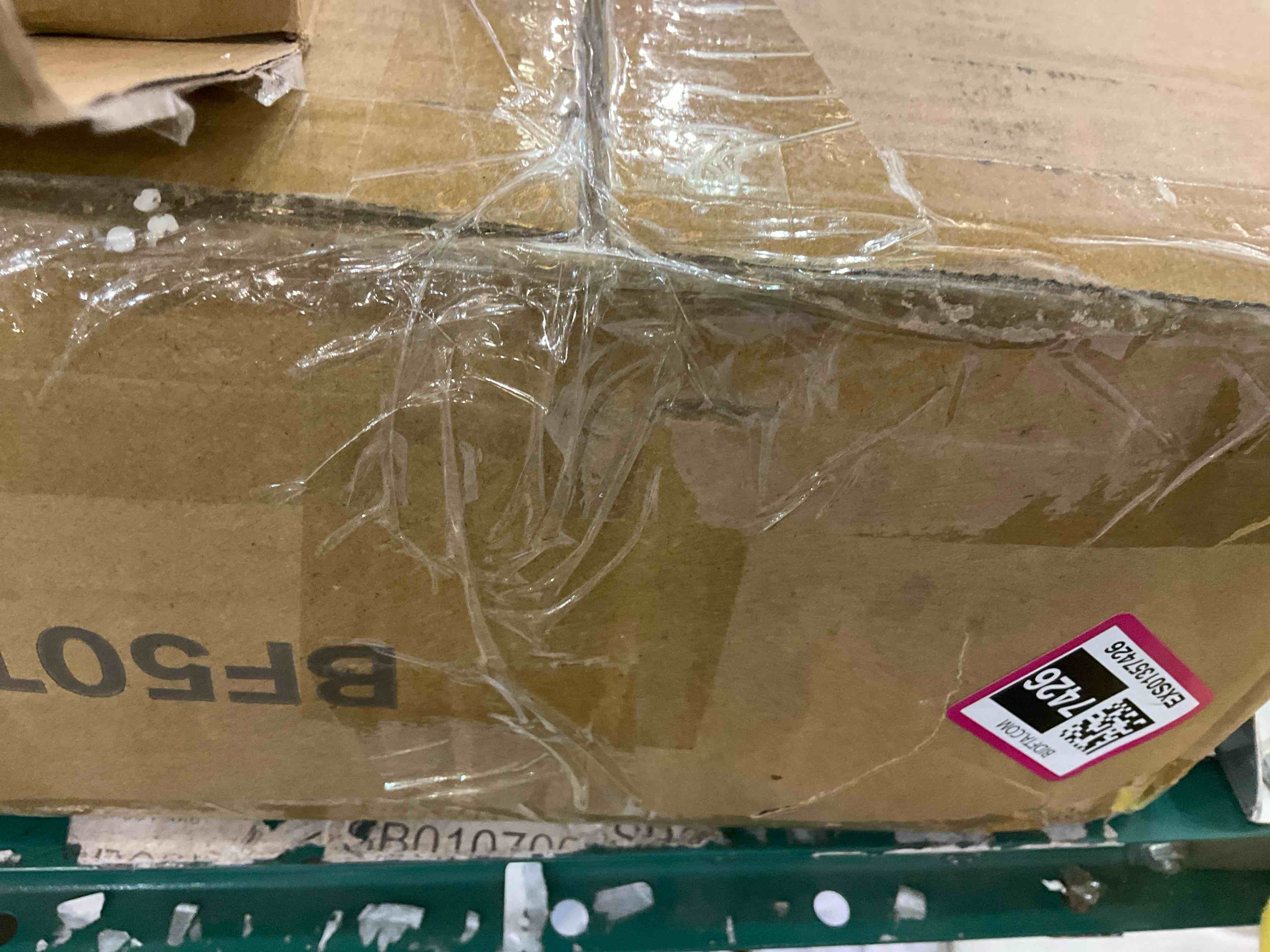 https://s3.amazonaws.com/lotting-images-prod/BargainHunt/EXS01357426_1711983851440.jpeg