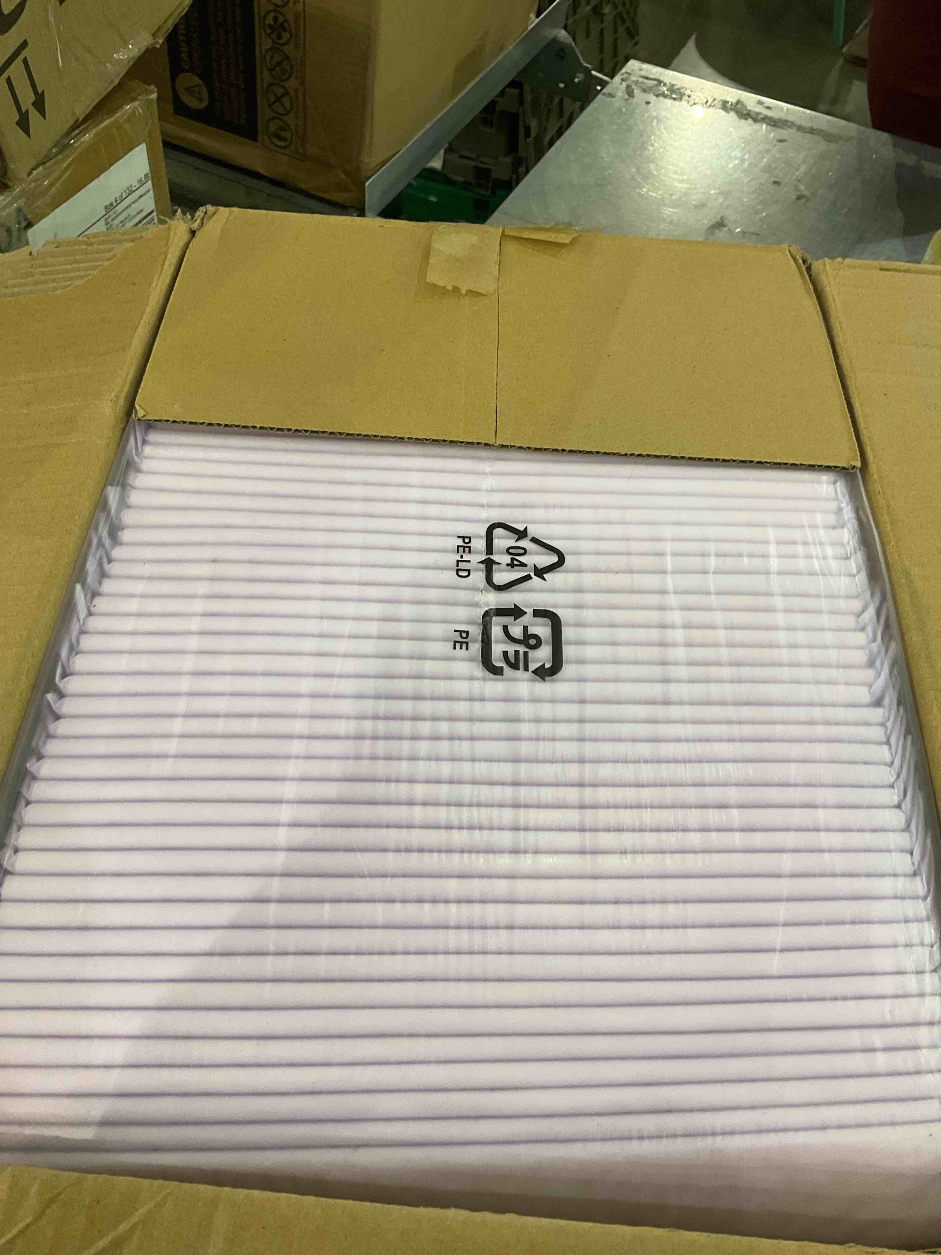 https://s3.amazonaws.com/lotting-images-prod/BargainHunt/EXS01357542_1711025351541.jpeg