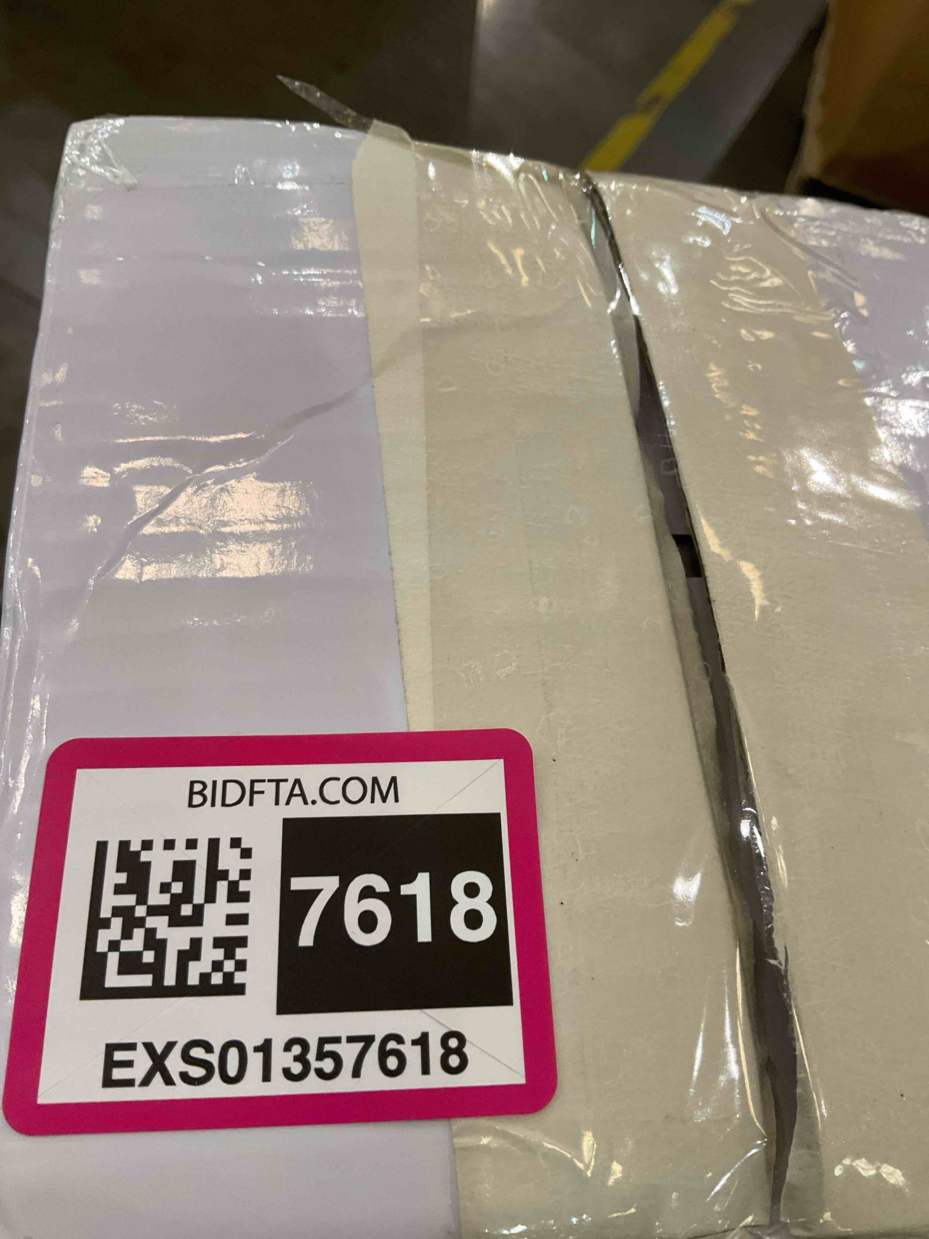 https://s3.amazonaws.com/lotting-images-prod/BargainHunt/EXS01357618_1711041554224.jpeg